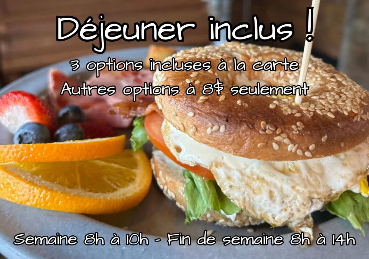 Continental breakfast in Auberge Sutton Brouerie