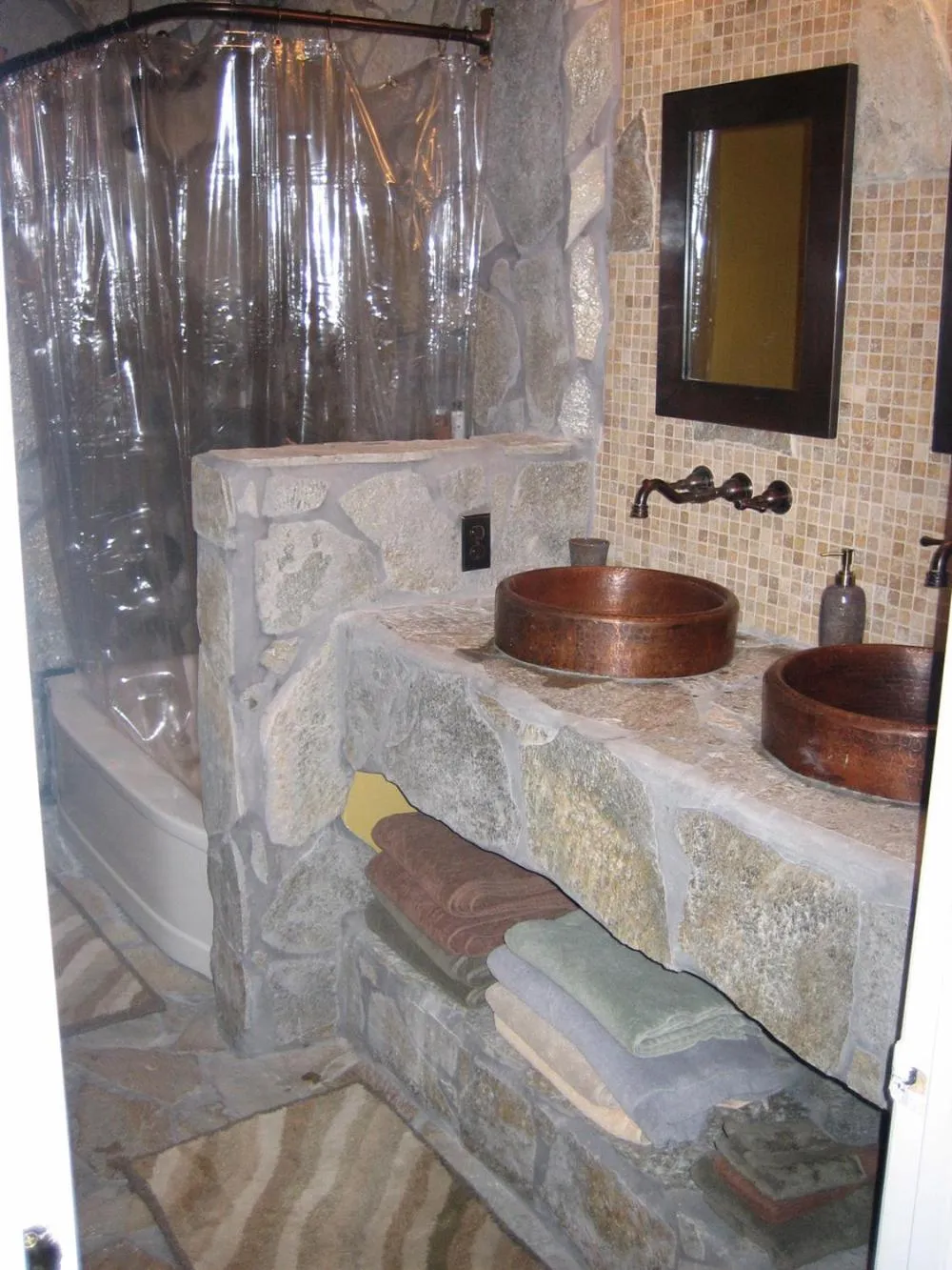 Bathroom in Alta Peak Vista