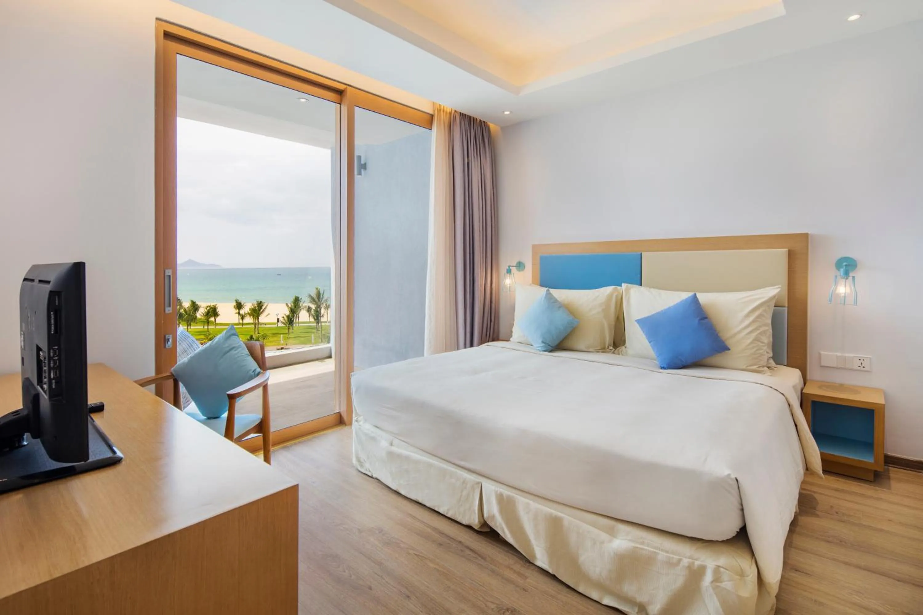 Bed in FLC Luxury Hotel Quy Nhon