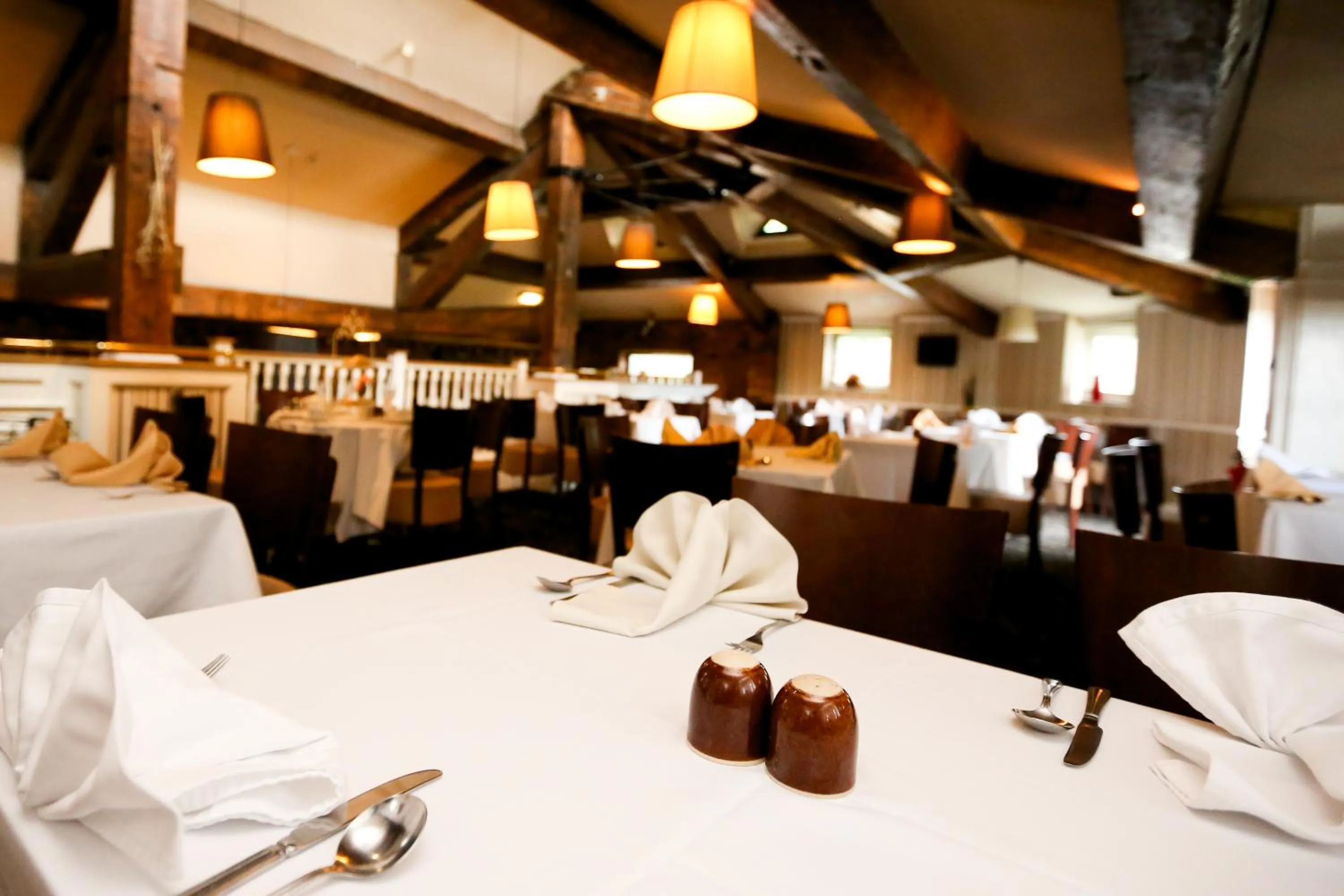 Restaurant/places to eat in Fairways Lodge & Leisure Club