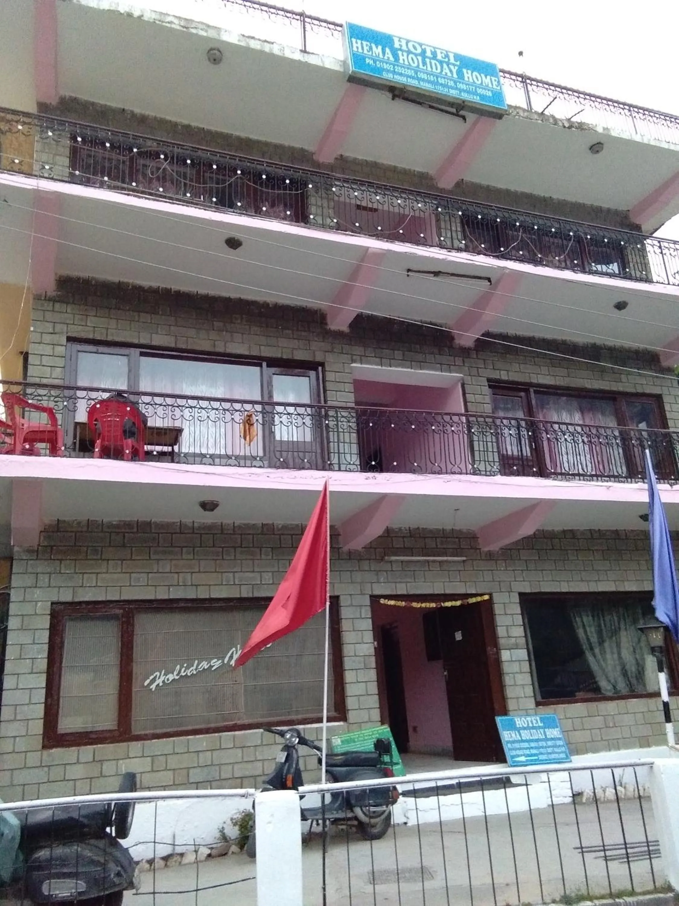 Property building in Hotel Hema Holiday Home