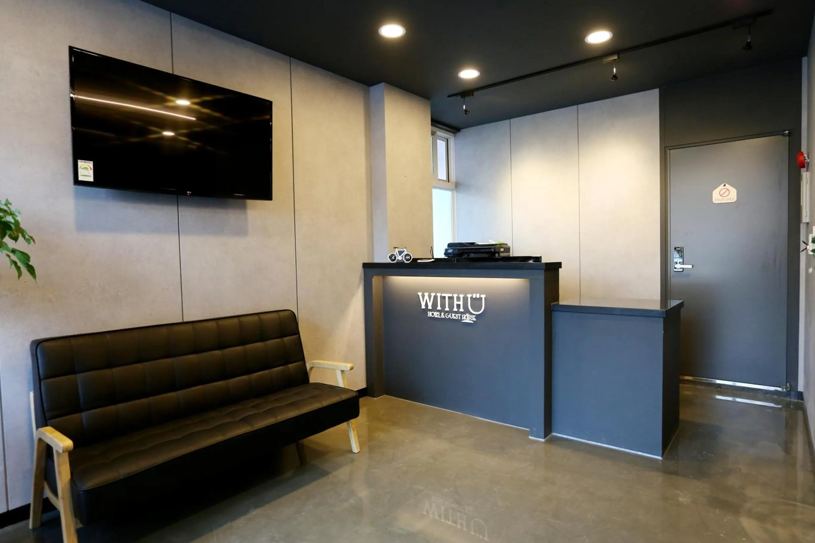 Lobby or reception in With U Hotel & Guesthouse