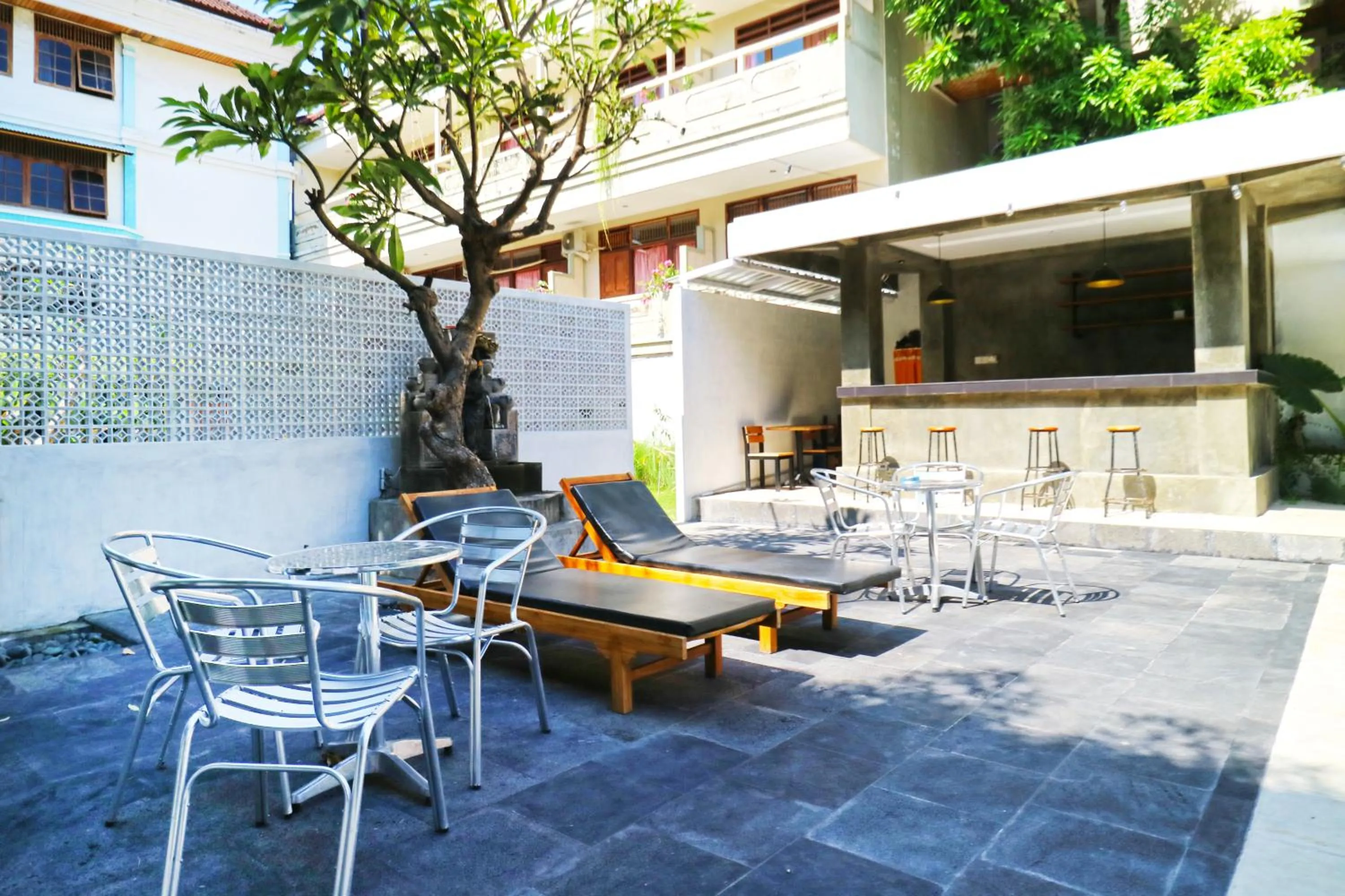 Swimming pool in Palm Garden Kuta