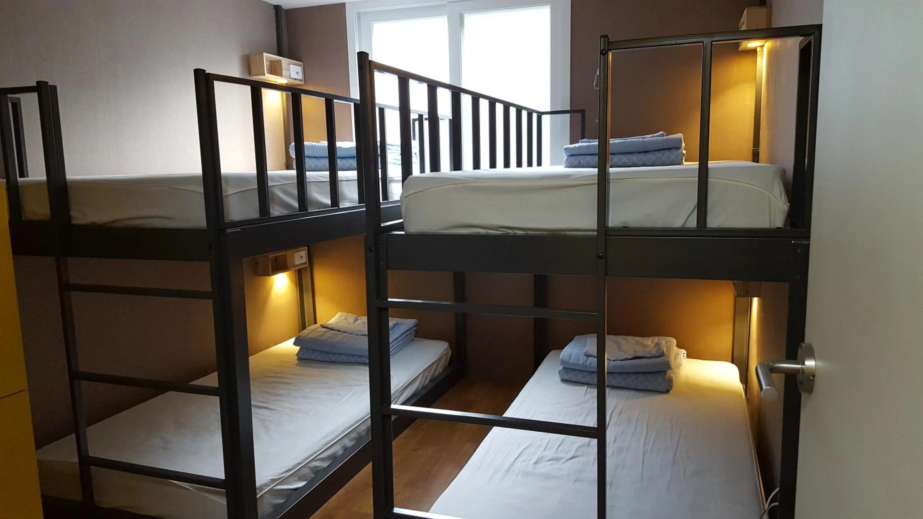 Photo of the whole room, Bed in Seri Inn Guesthouse