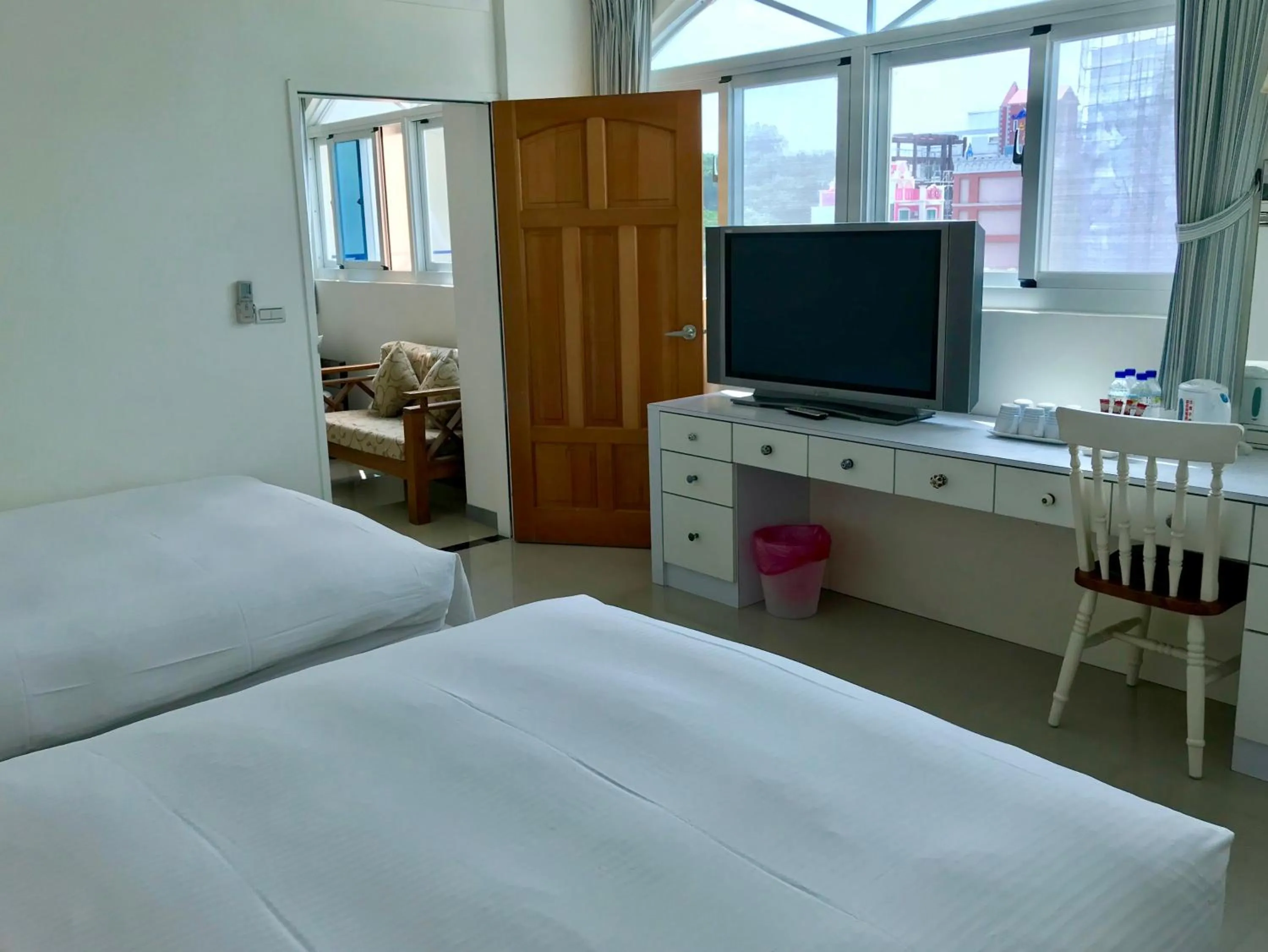 TV and multimedia, Bed in Hotel Bayview