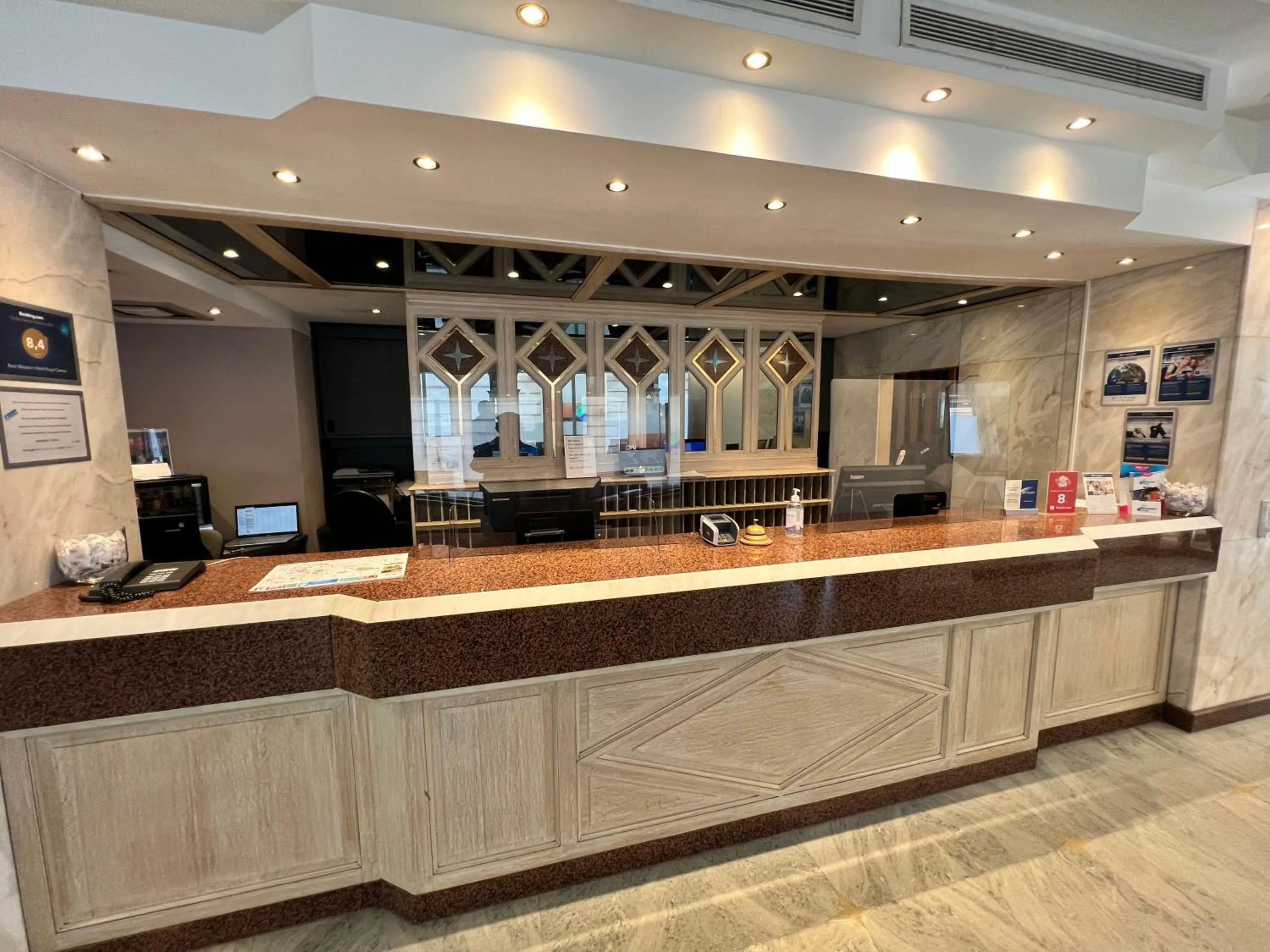 Lobby or reception in Best Western Hotel Royal Centre