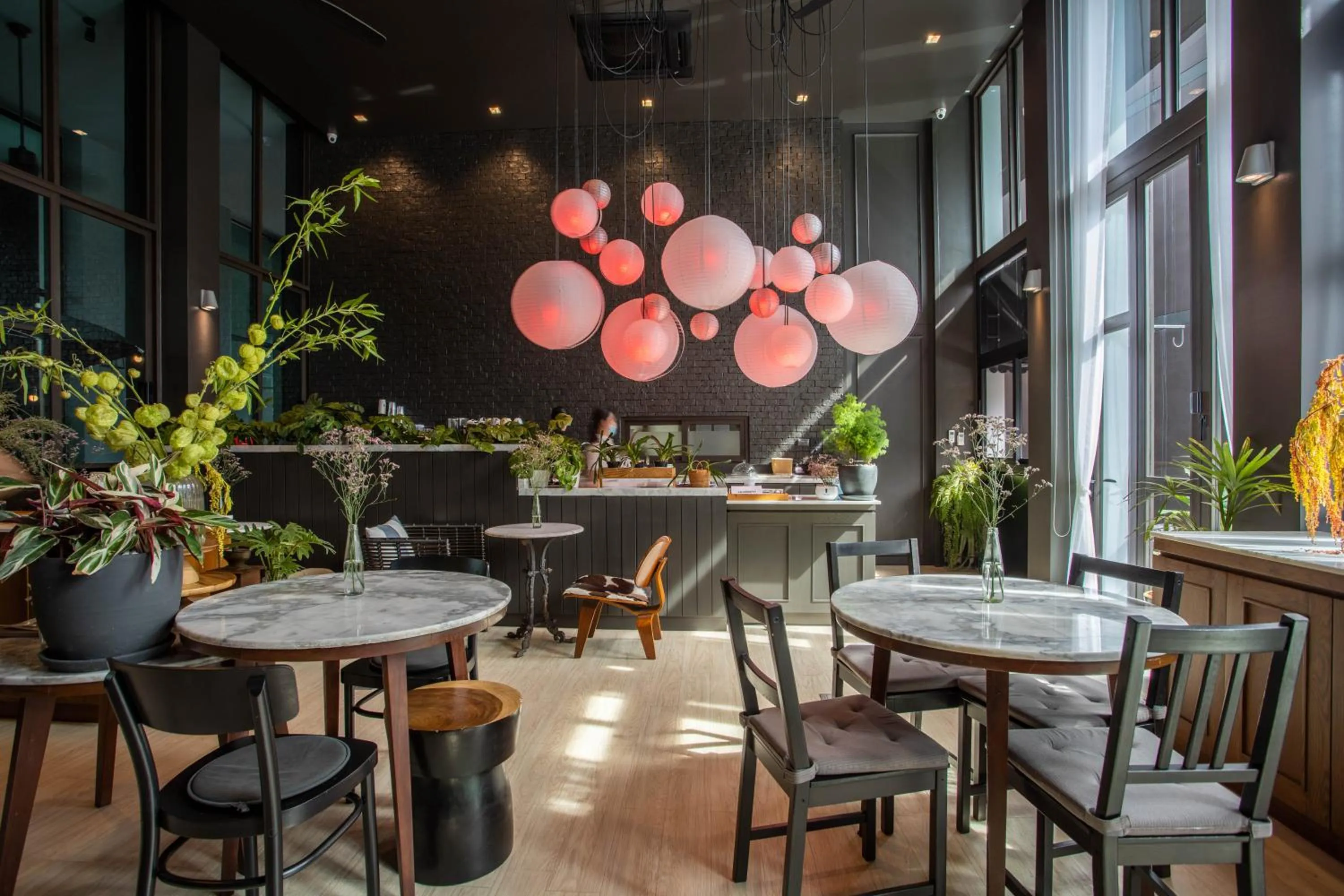 Restaurant/places to eat in Saturdays Residence by Brown Starling