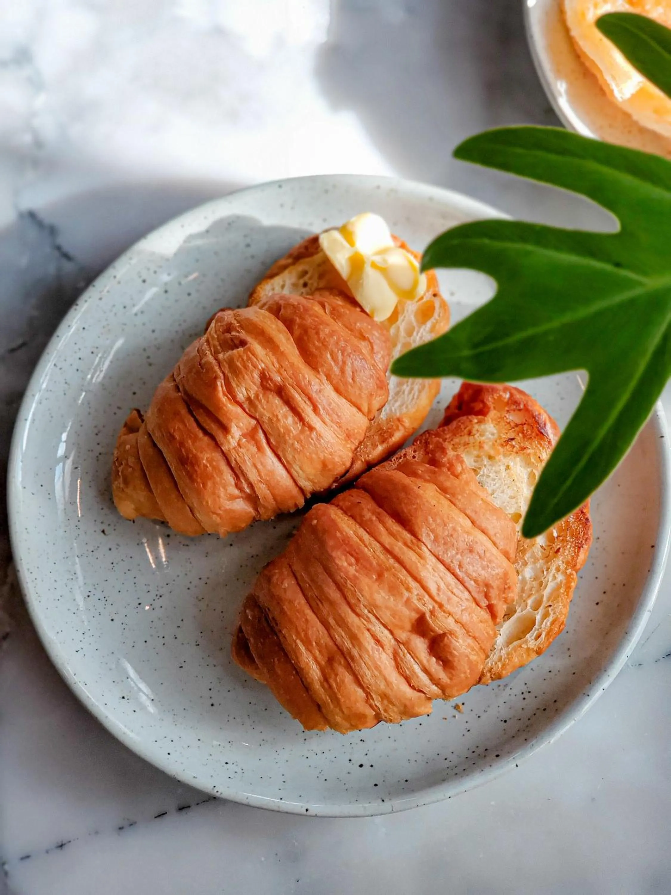 Breakfast in Saturdays Residence by Brown Starling