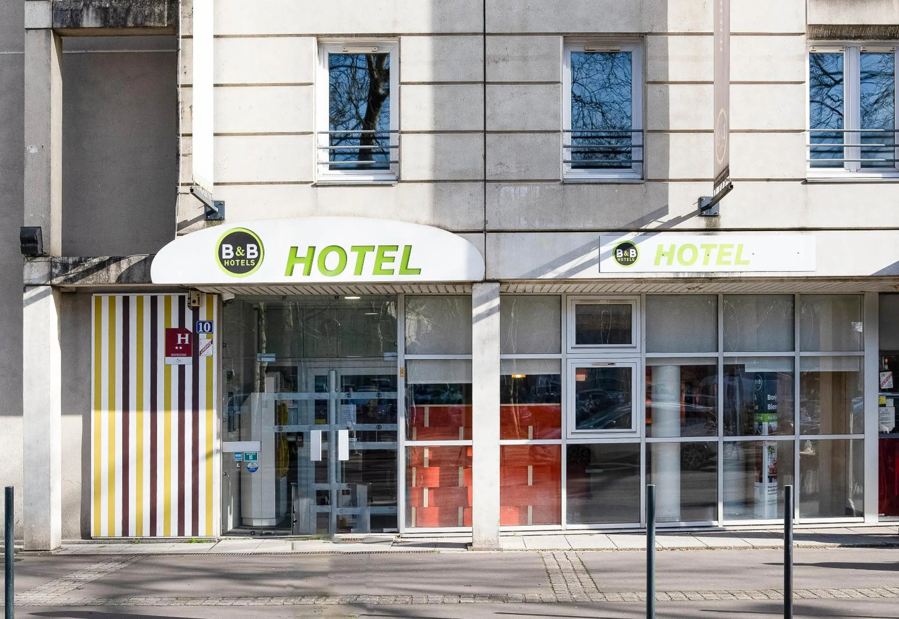 Property building in B&B HOTEL Nantes Centre