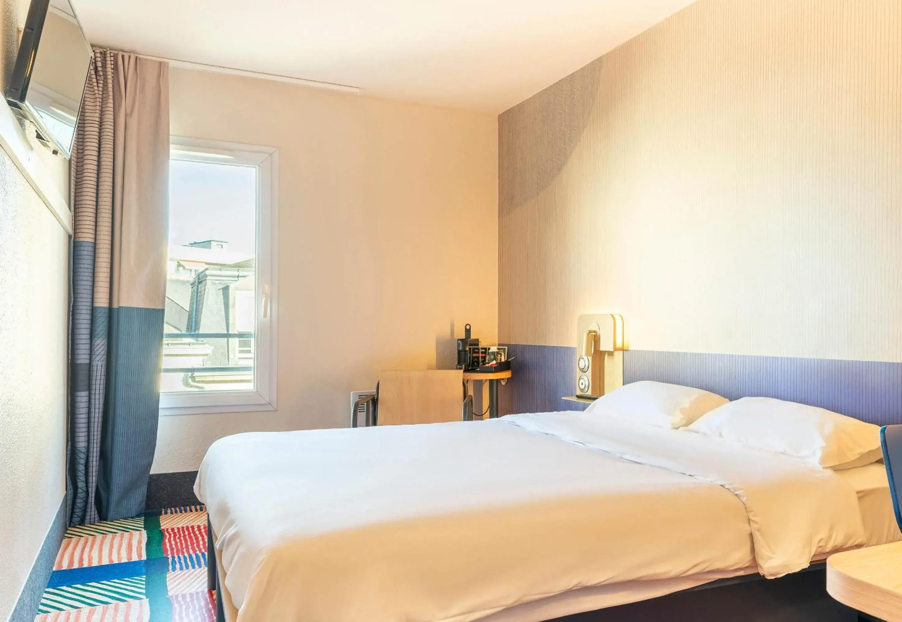 Superior Double Room in B&B HOTEL Nantes Centre Superior Double Room in B&B HOTEL Nantes Centre