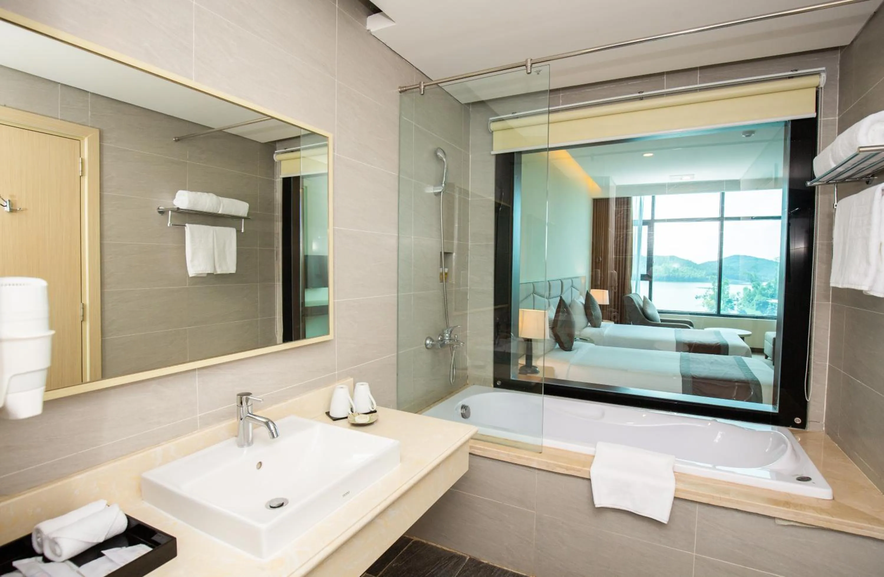 Bath in Muong Thanh Luxury Dien Lam