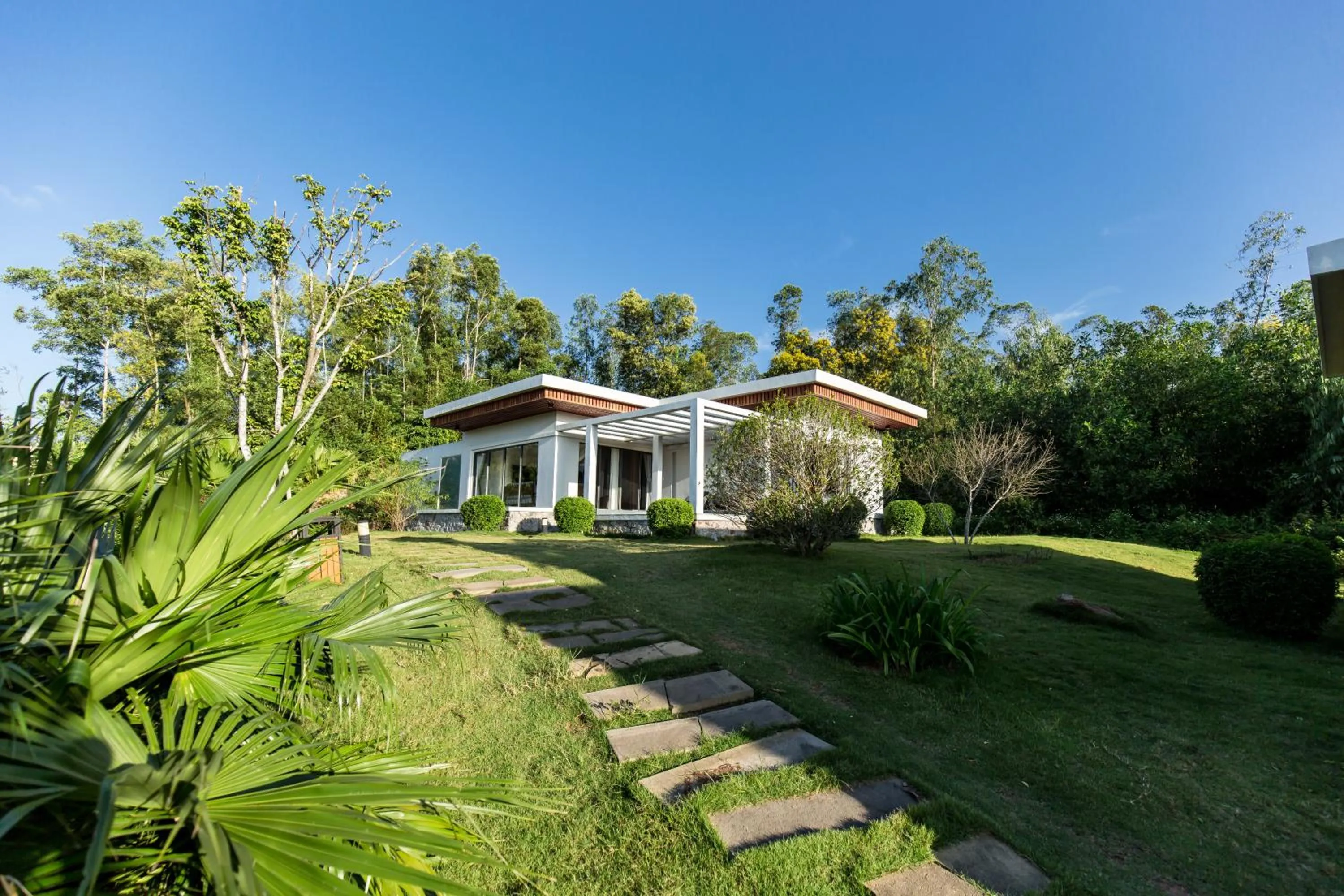Garden in Muong Thanh Luxury Dien Lam