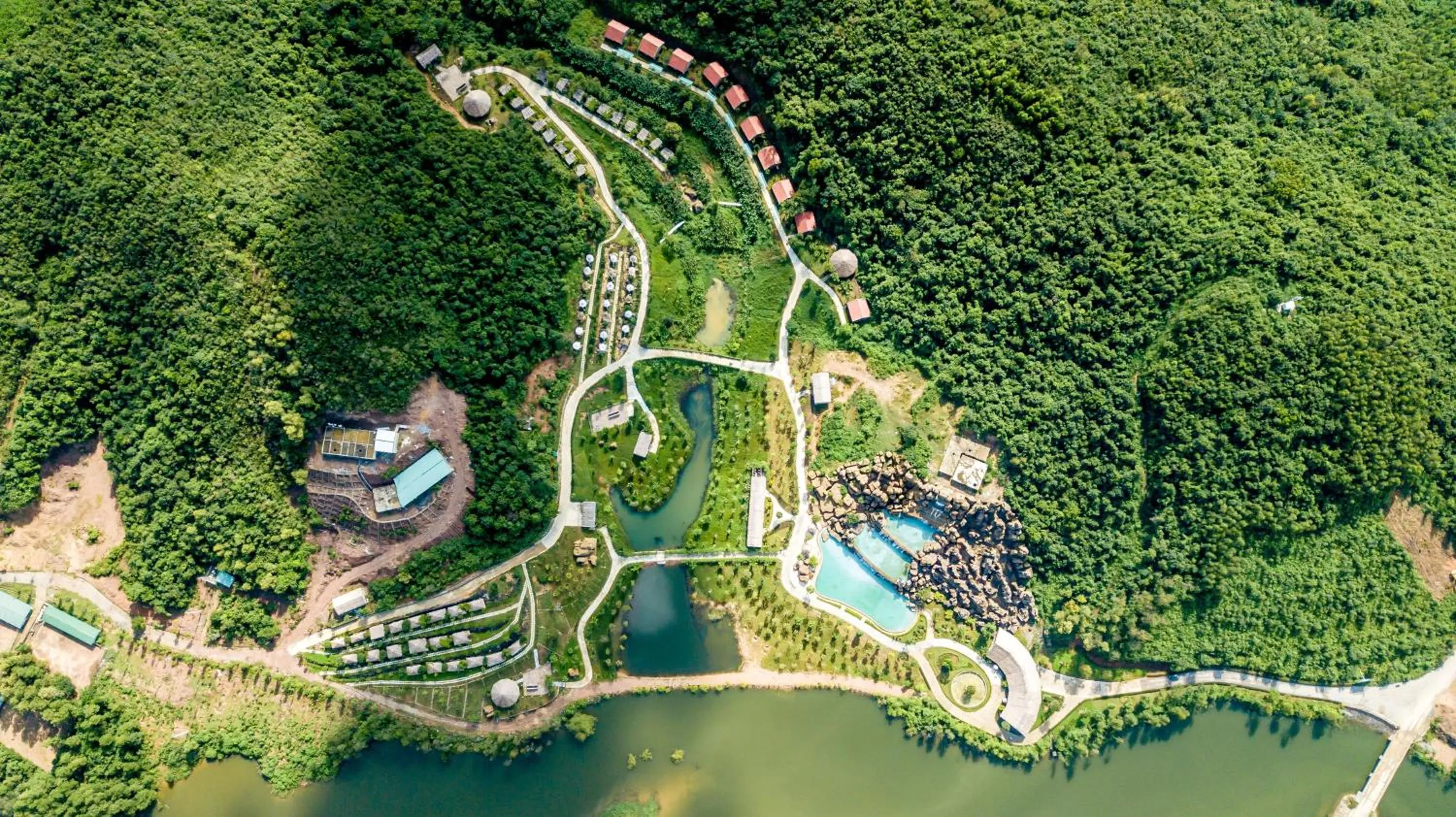 Bird's eye view in Muong Thanh Luxury Dien Lam