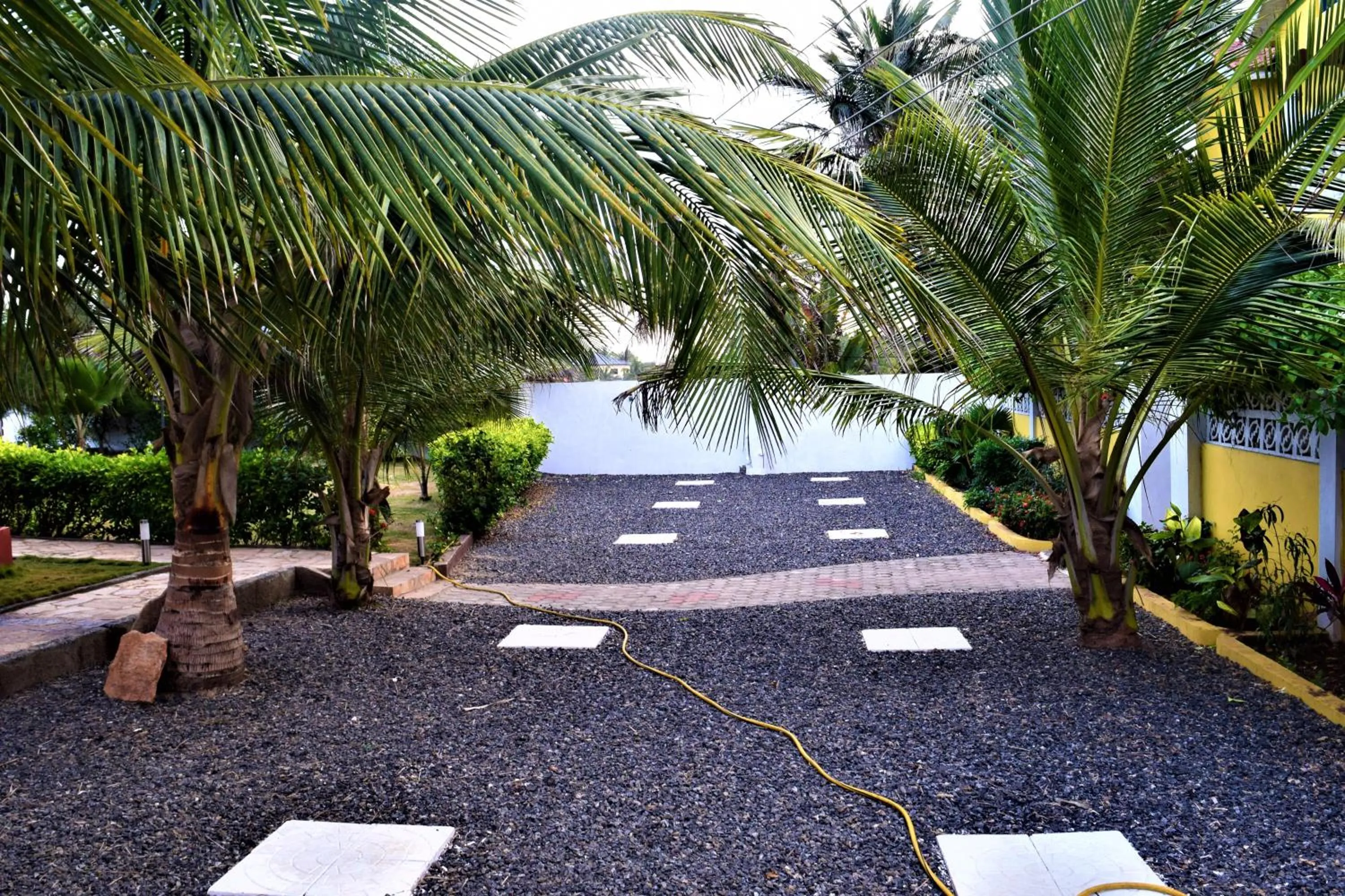 Coconut Pointe Villa & Beach Resort