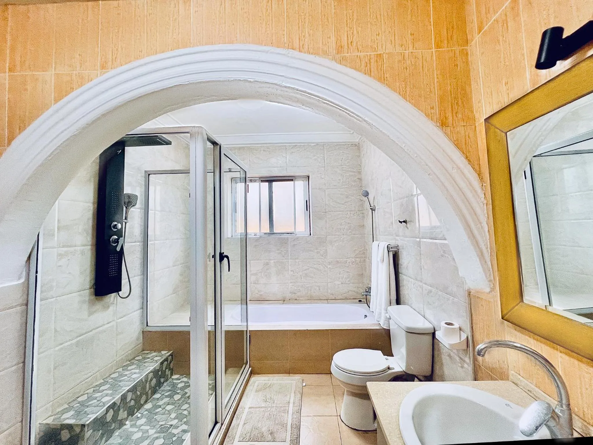 Coconut Pointe Villa & Beach Resort