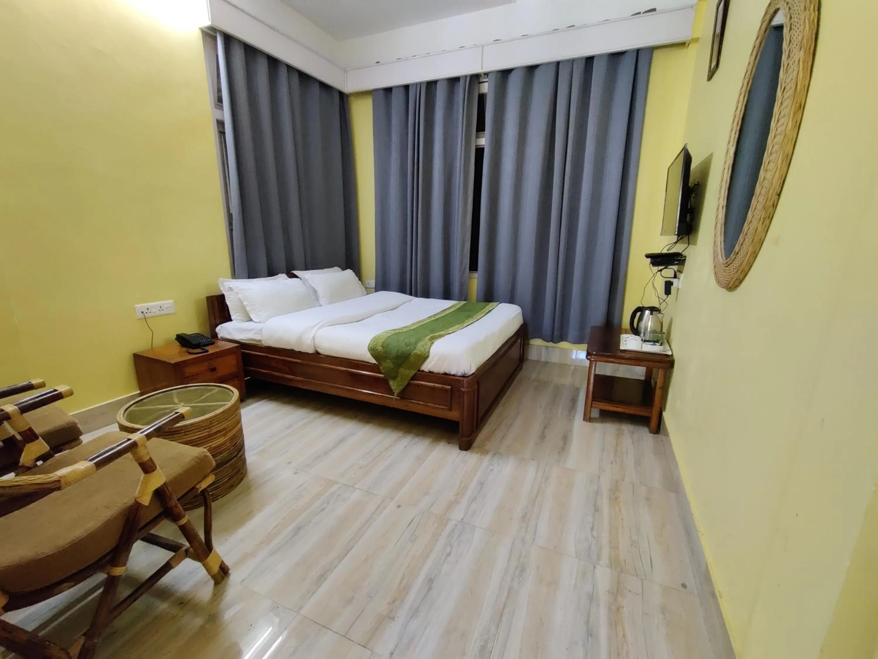 Bedroom, Bed in Pemaling Lords Inn Dirang