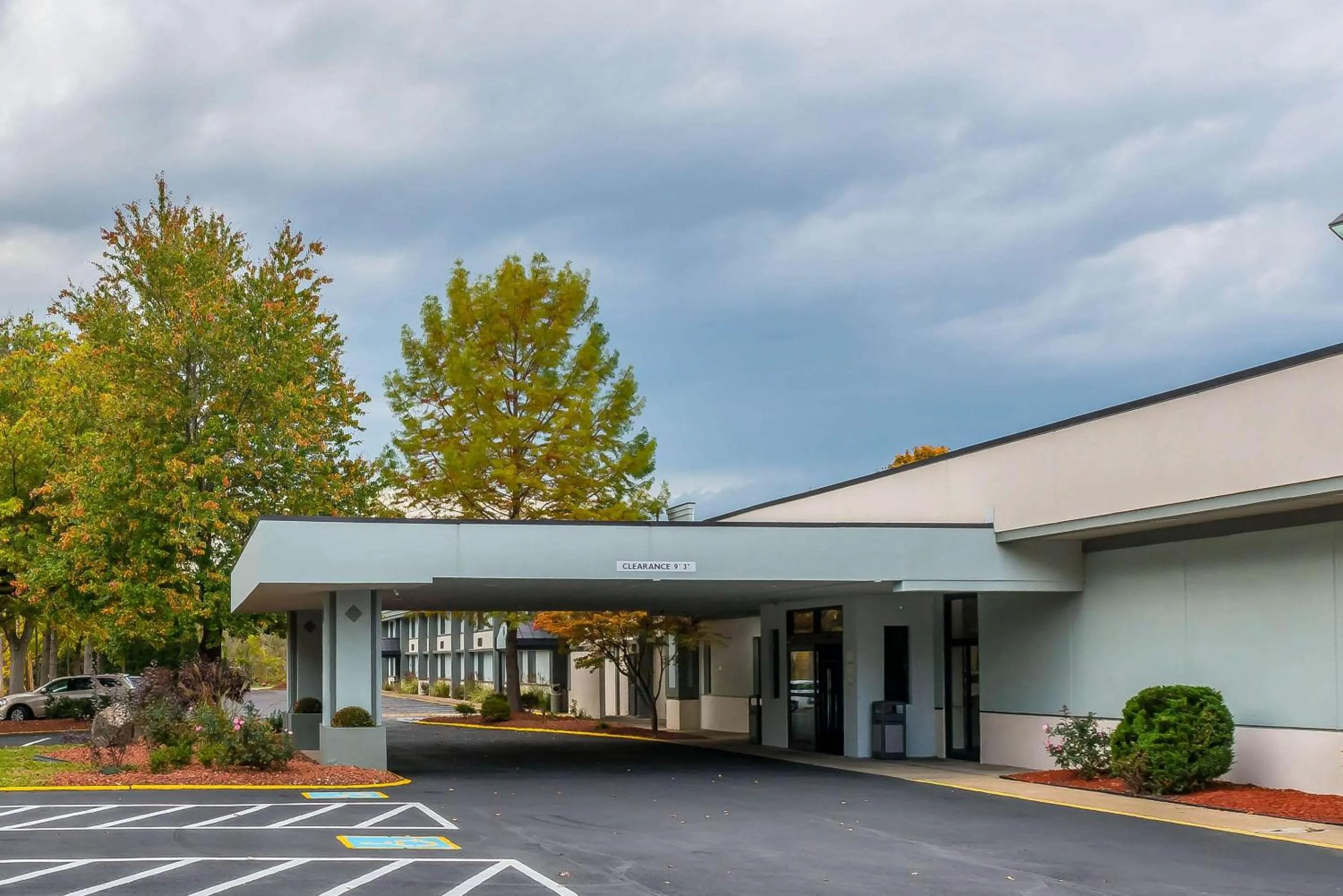 Property building in Clarion Inn Belle Vernon