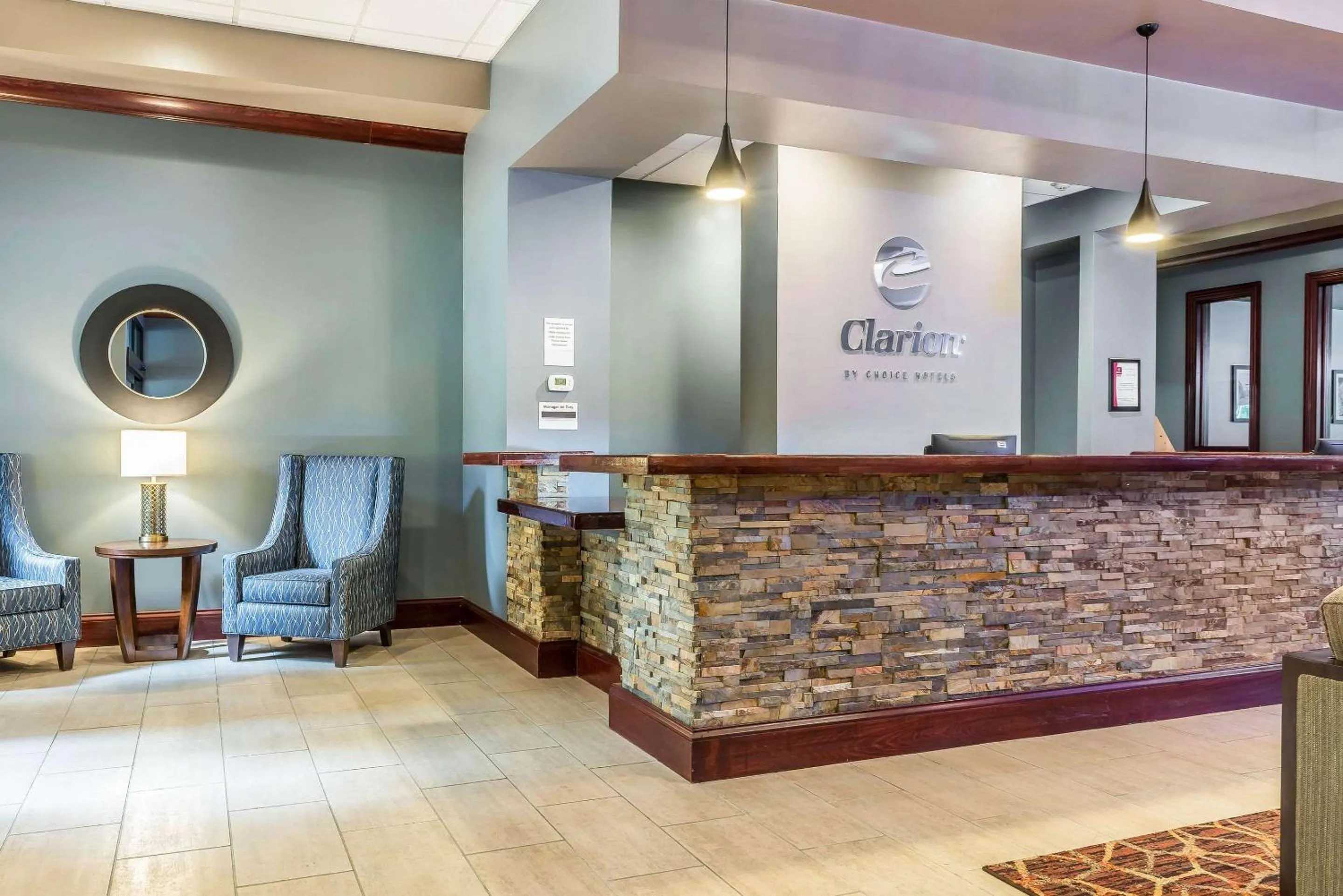 Lobby or reception in Clarion Inn Belle Vernon