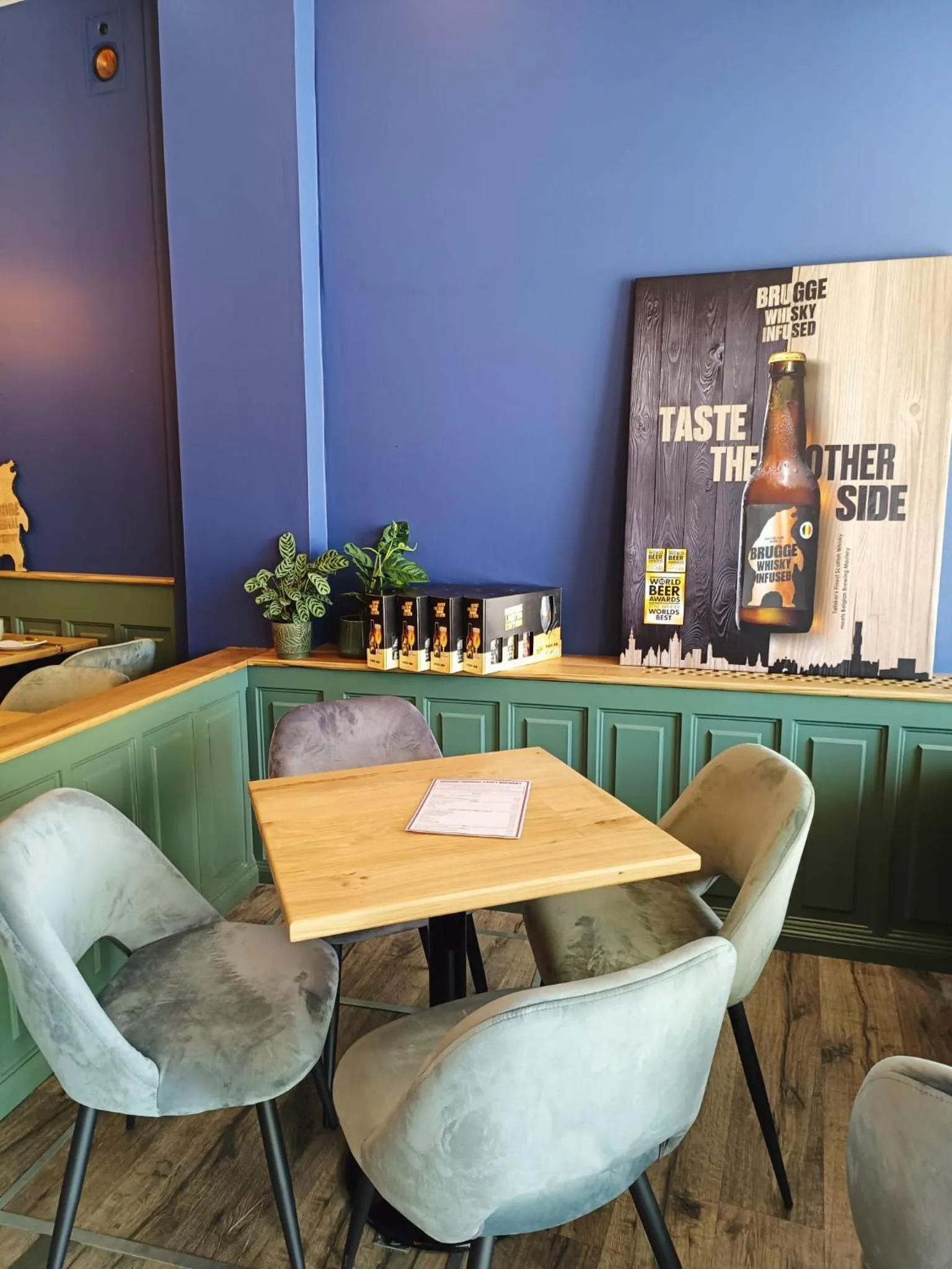 Food and drinks in Hotel Leopold