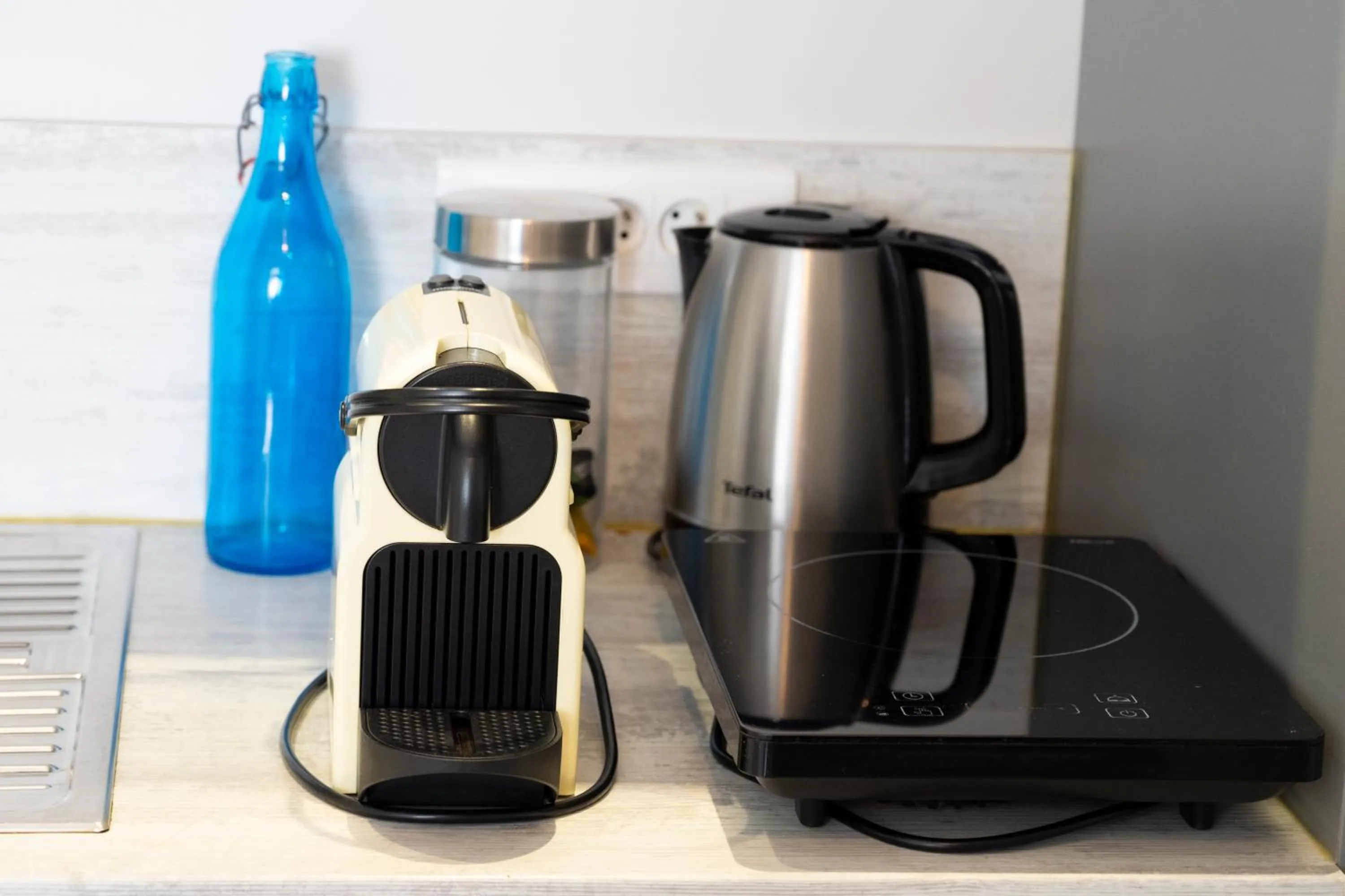 Coffee/tea facilities in Hotel La Ciotat - A deux pas de l'eau