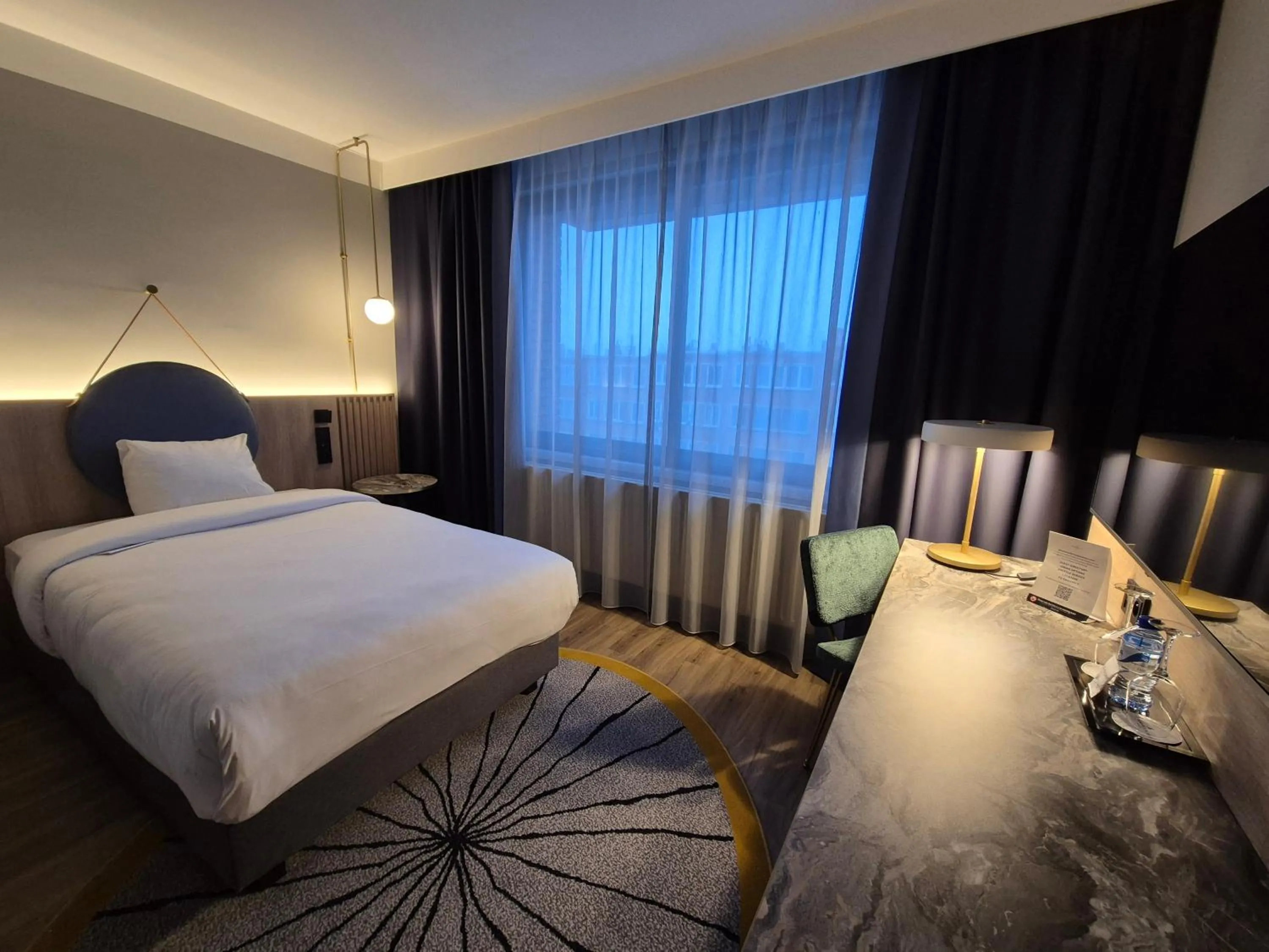 Bedroom, Bed in Gresham Belson Hotel Brussels