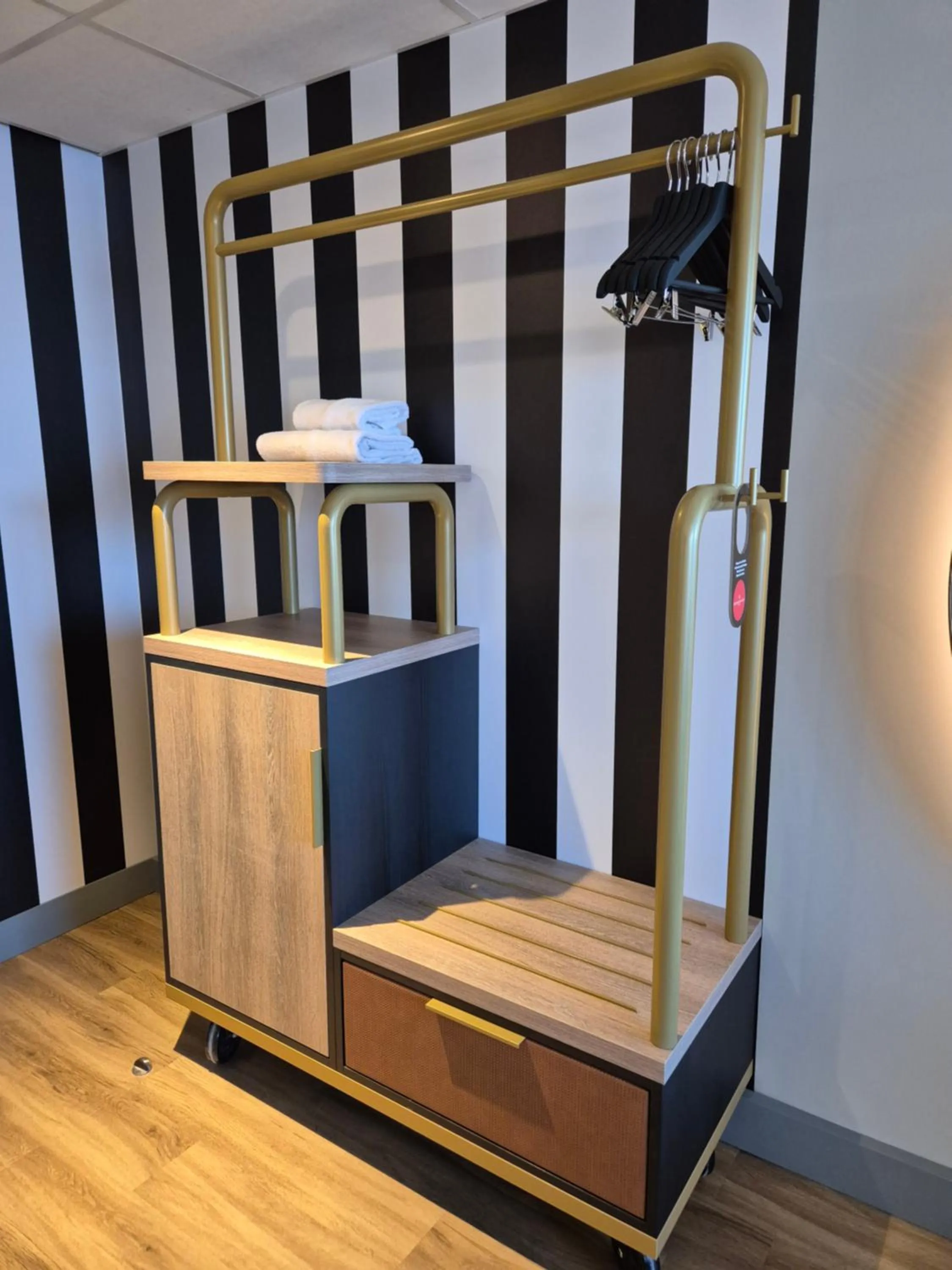 wardrobe in Gresham Belson Hotel Brussels