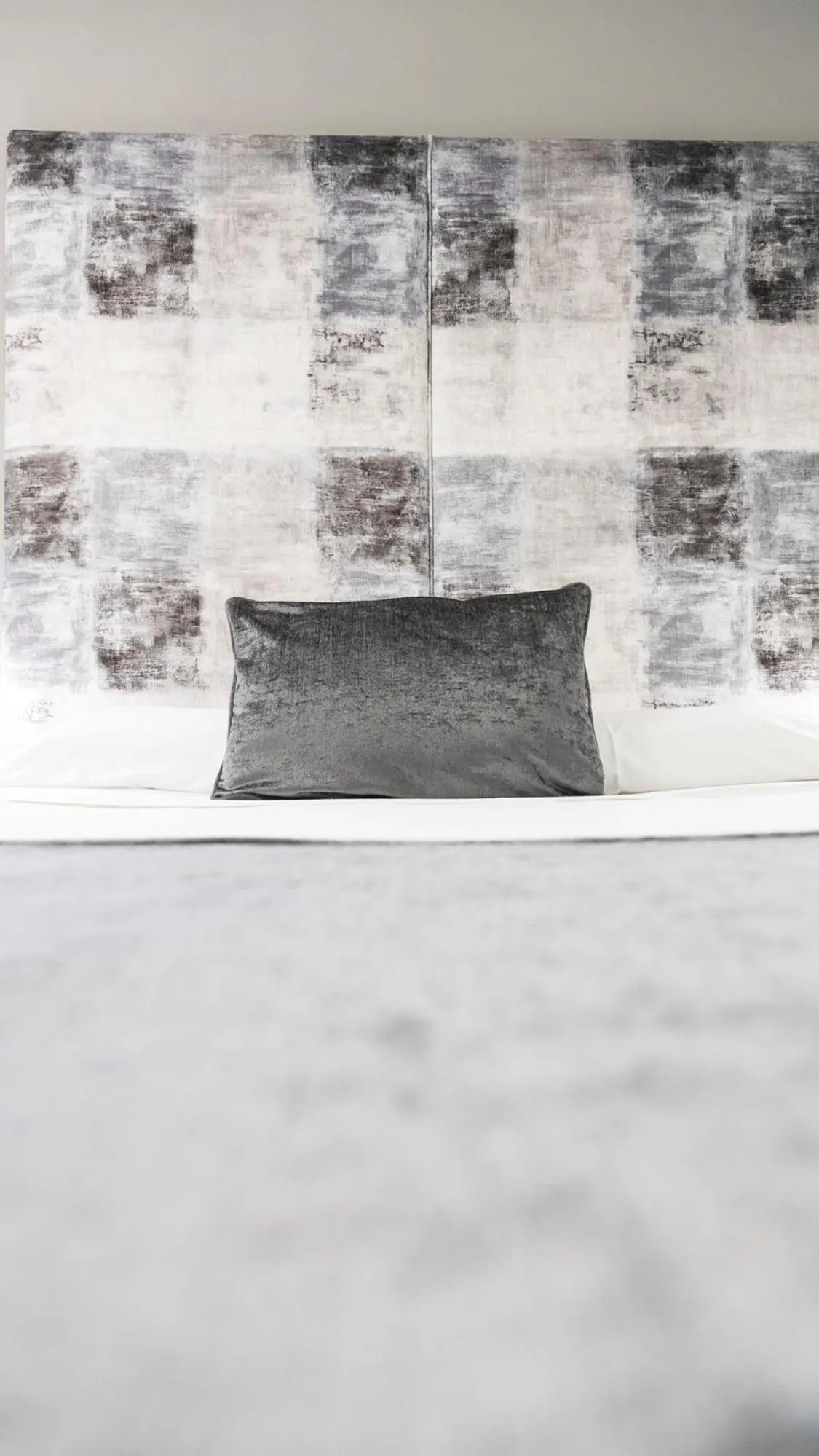 Bed in Apartamentos Real Lleida