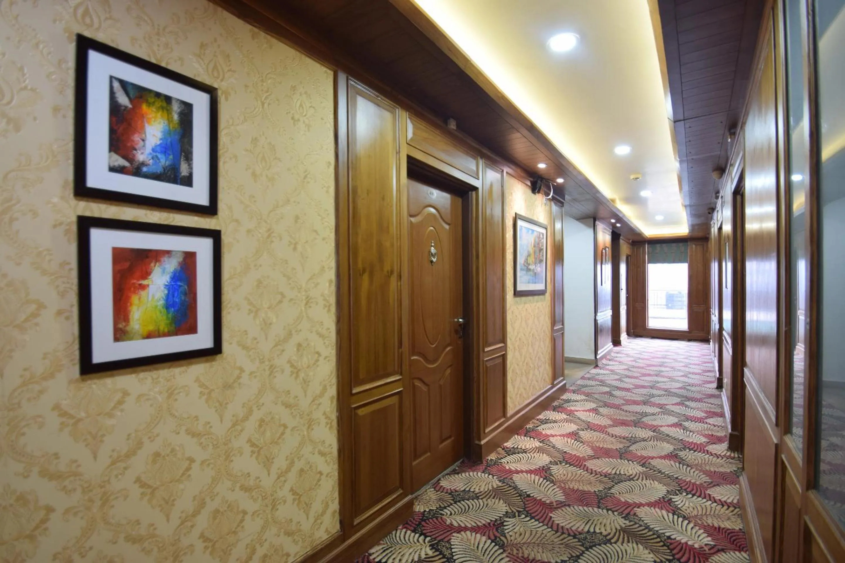 Lobby or reception in Rock Castle By DLS Hotels