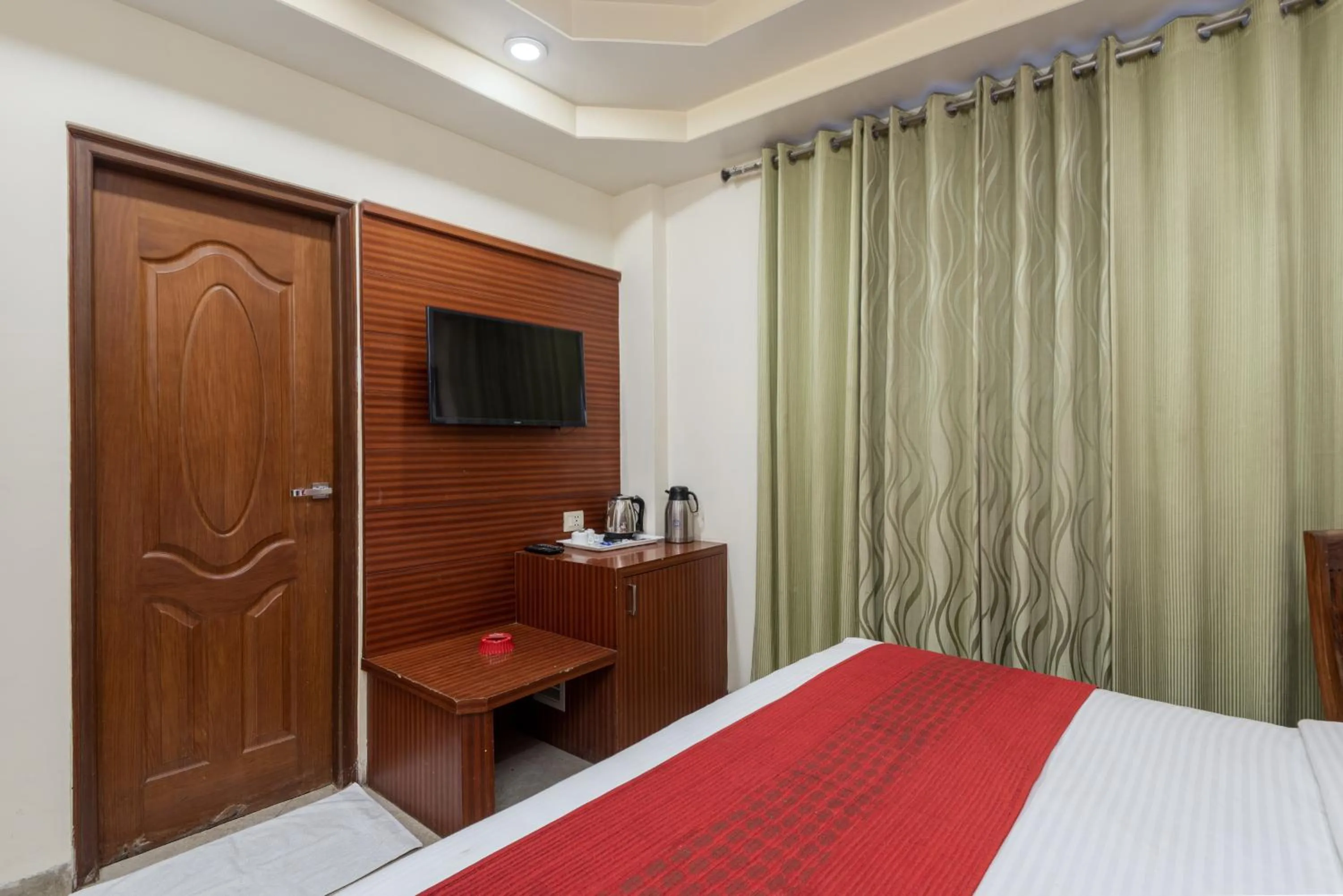 Bed in Rock Castle By DLS Hotels