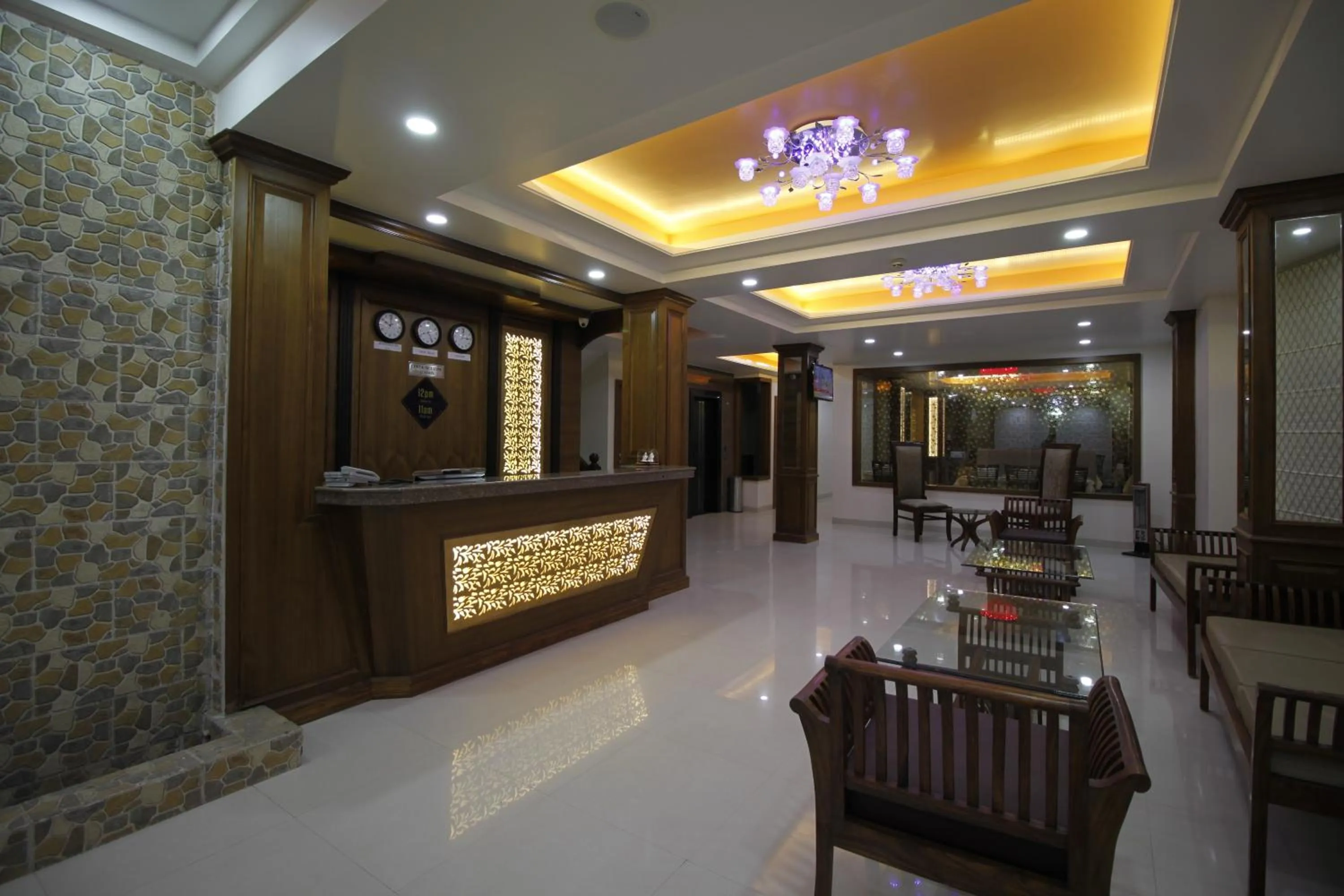 Lobby or reception in Rock Castle By DLS Hotels