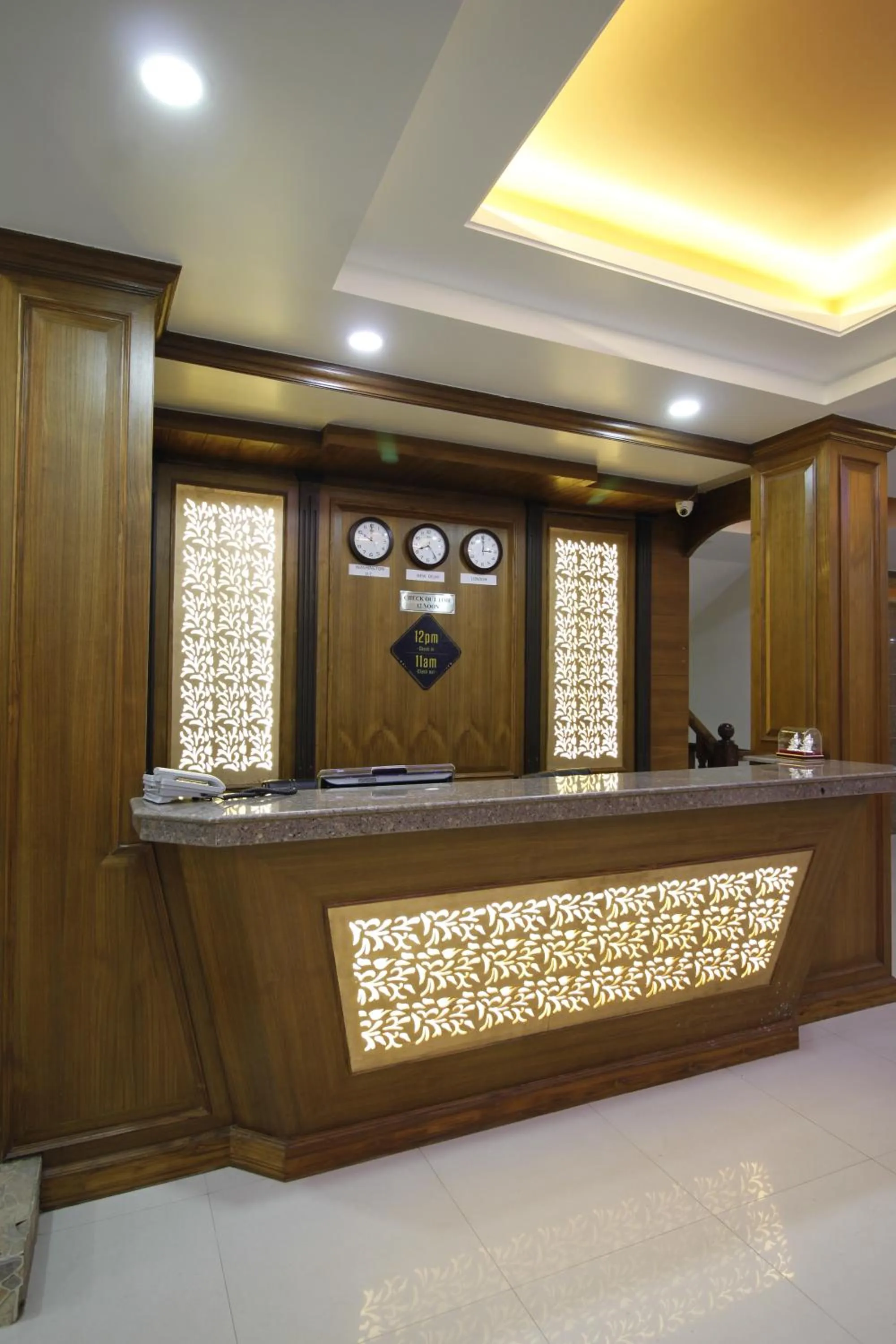 Lobby or reception in Rock Castle By DLS Hotels