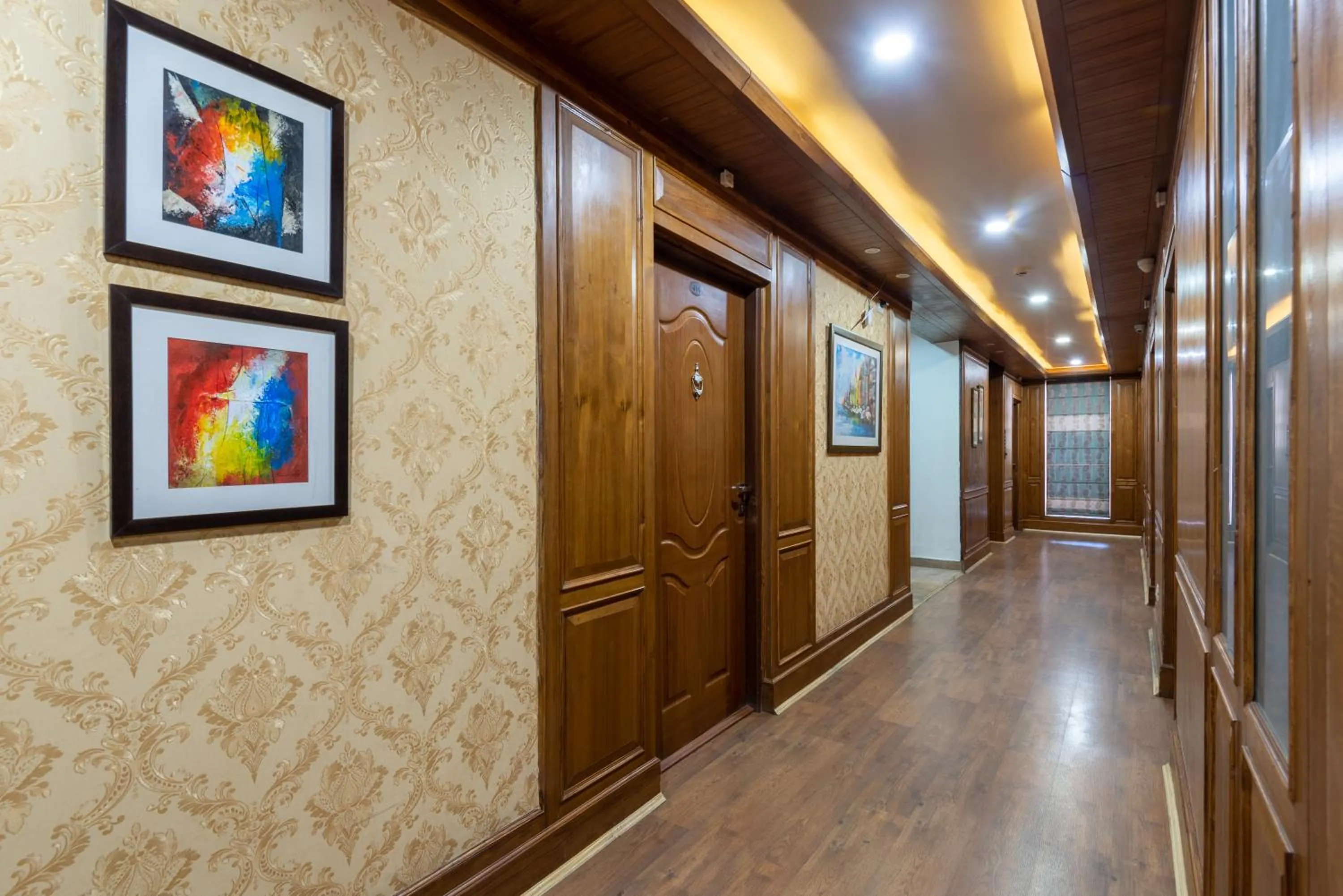 Lobby or reception in Rock Castle By DLS Hotels