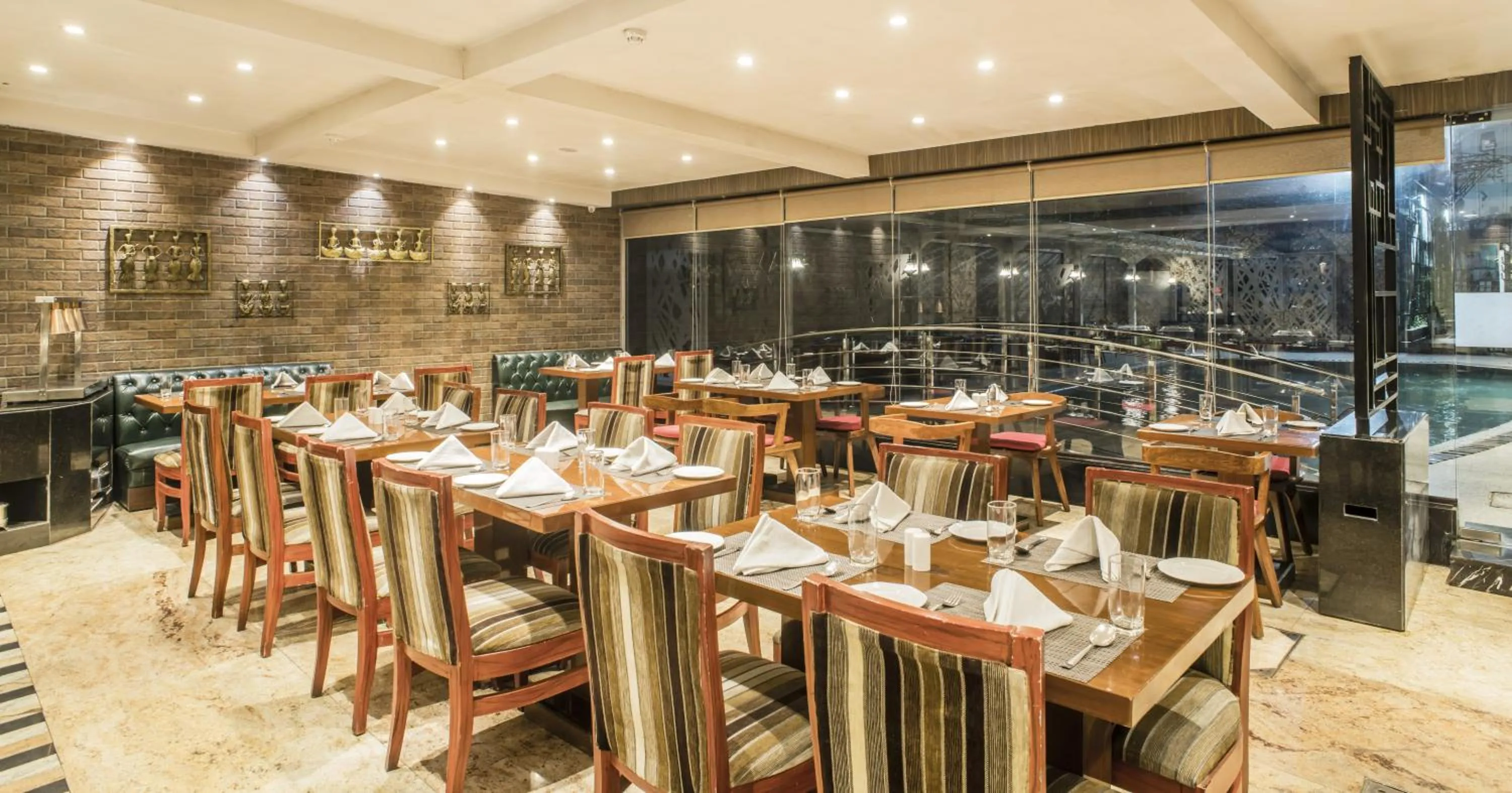 Restaurant/places to eat in The Citi Residenci Hotel - Durgapur