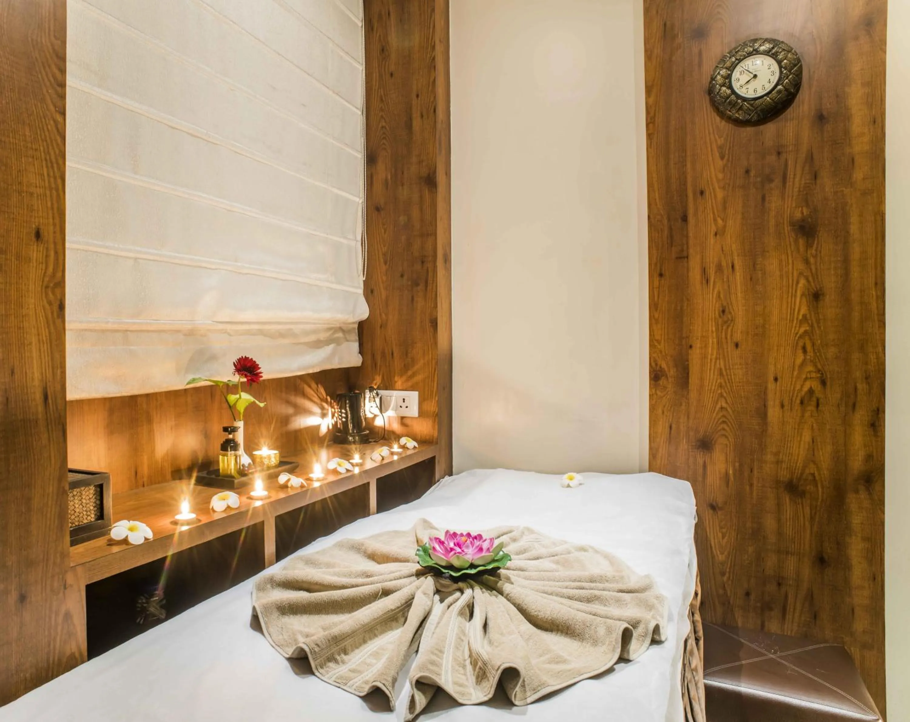 Spa and wellness centre/facilities, Bed in The Citi Residenci Hotel - Durgapur