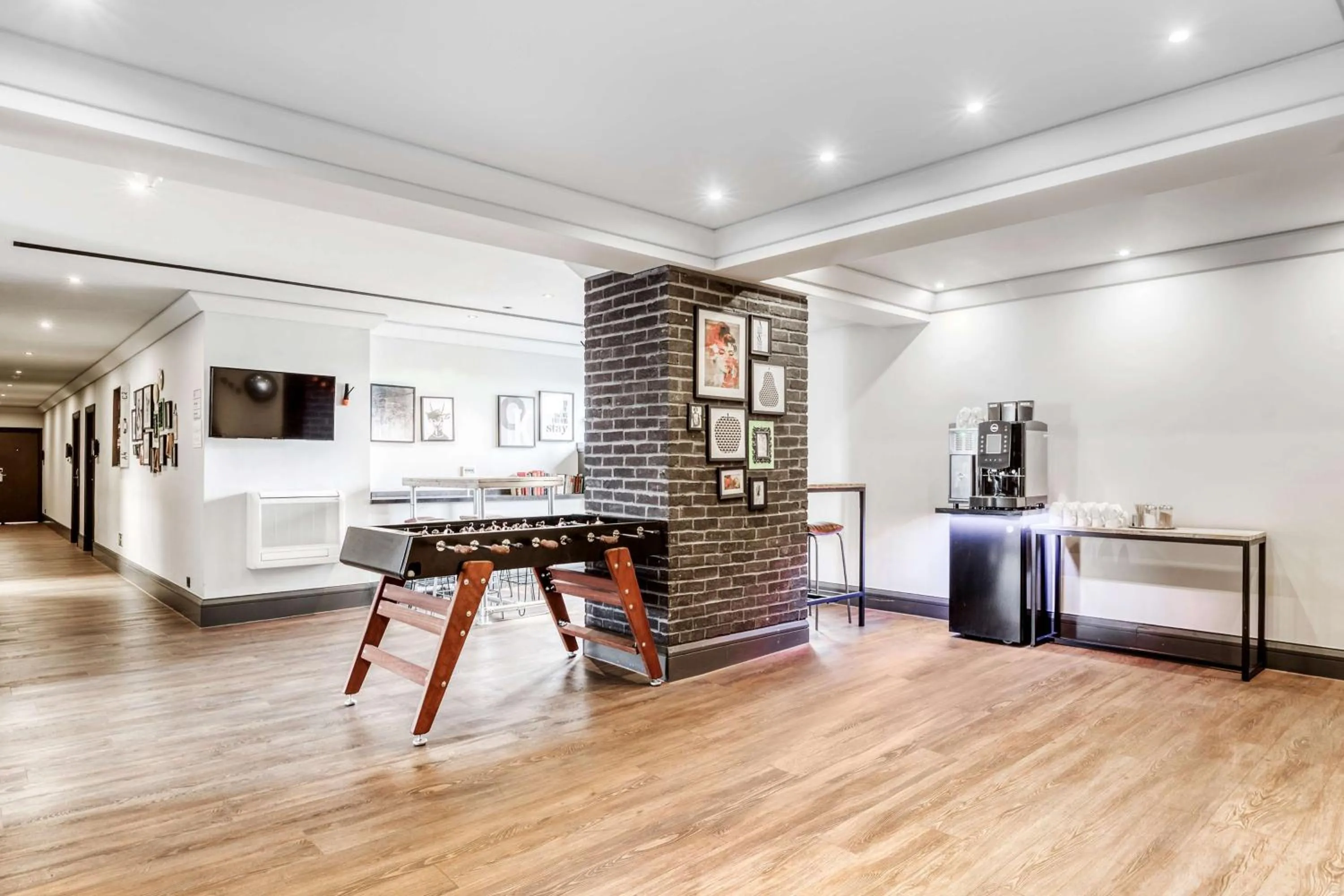 Lobby or reception in pentahotel Brussels City Centre