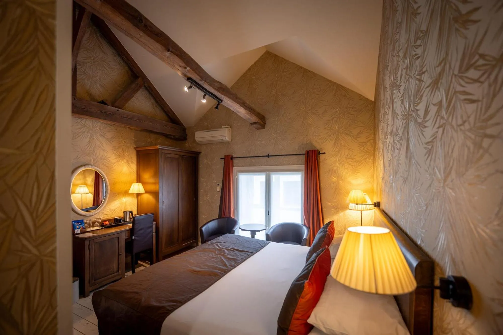 Bedroom, Bed in Hotel Jan Brito