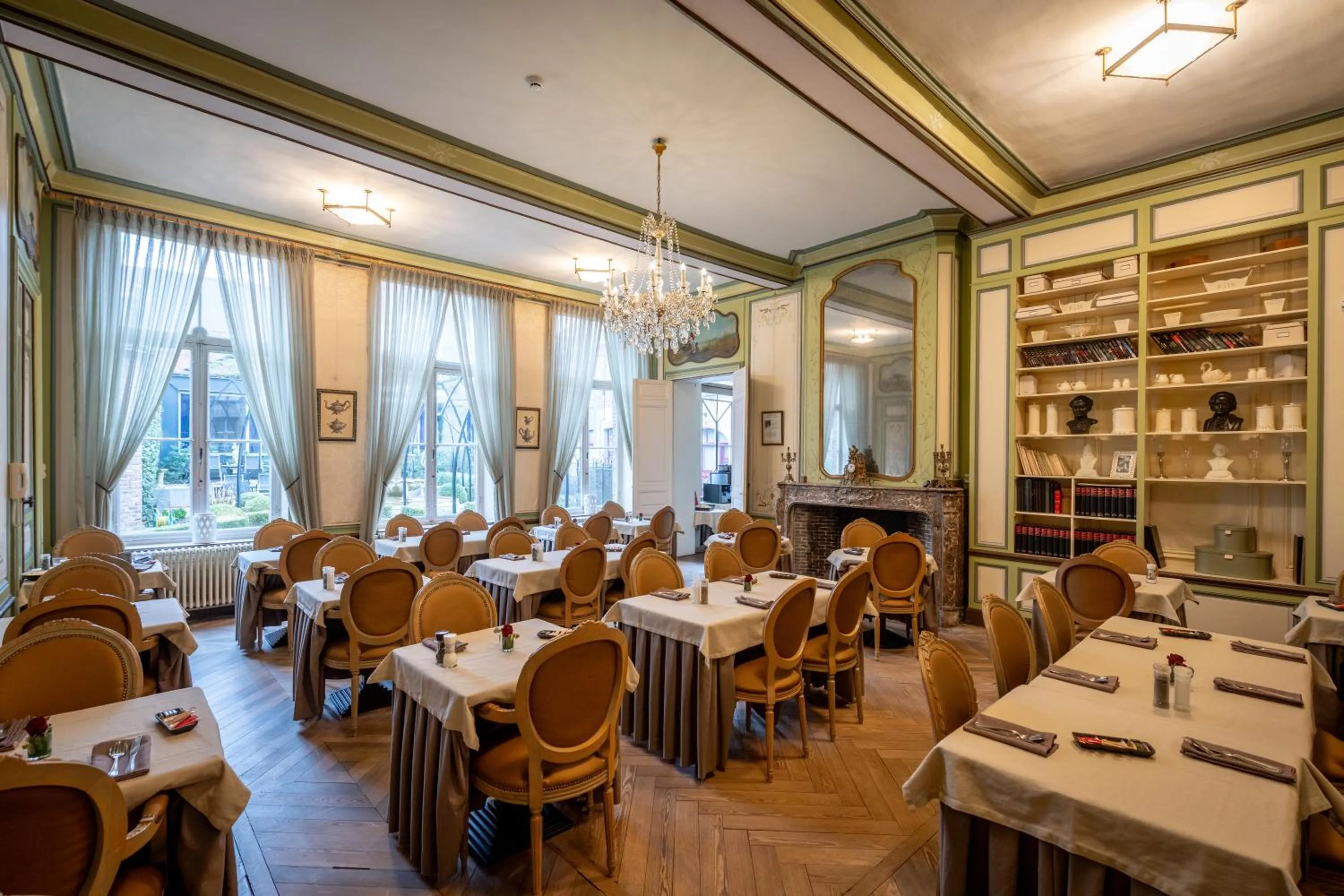 Breakfast in Hotel Jan Brito