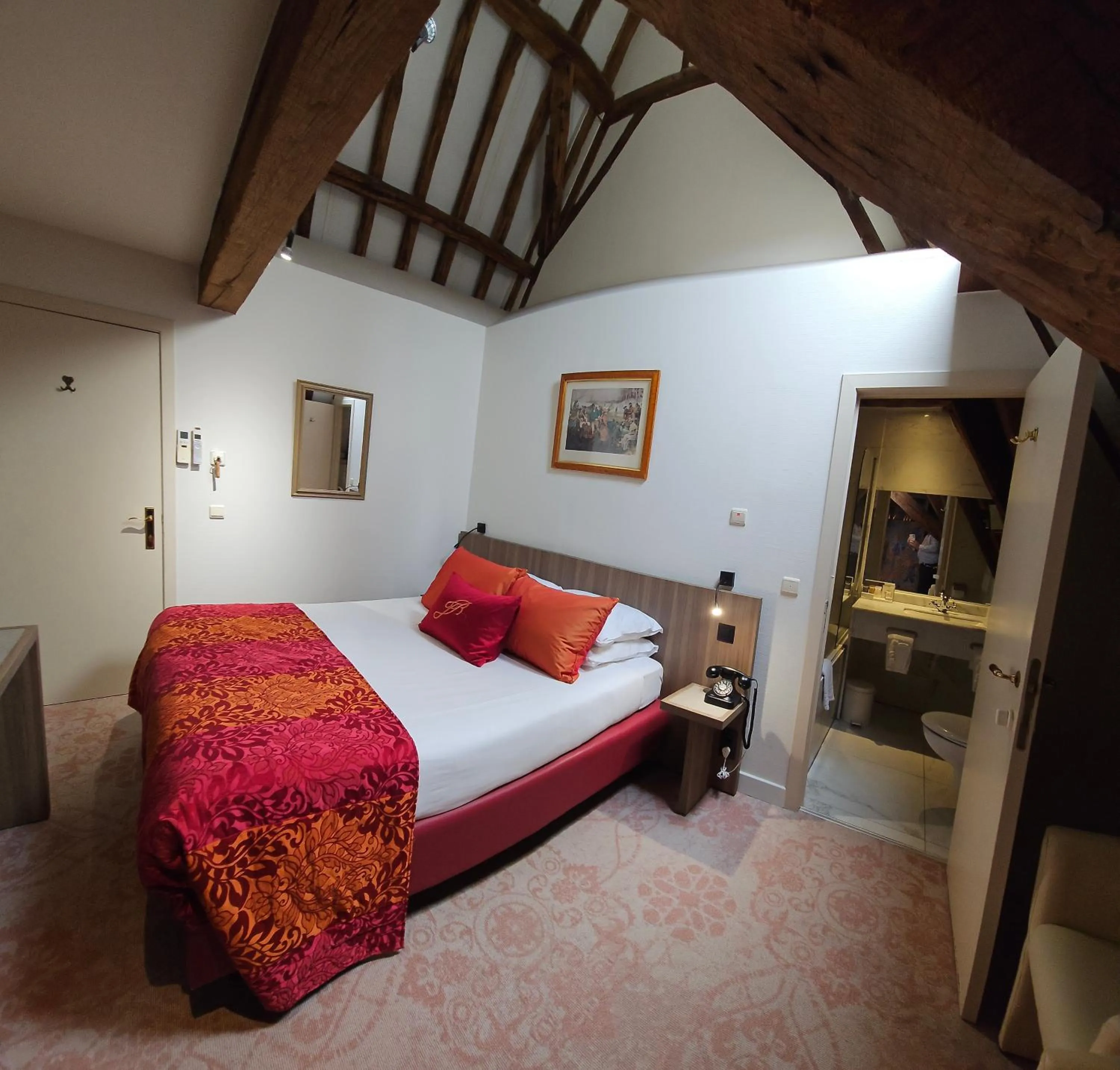 Photo of the whole room, Bed in Hotel Jan Brito