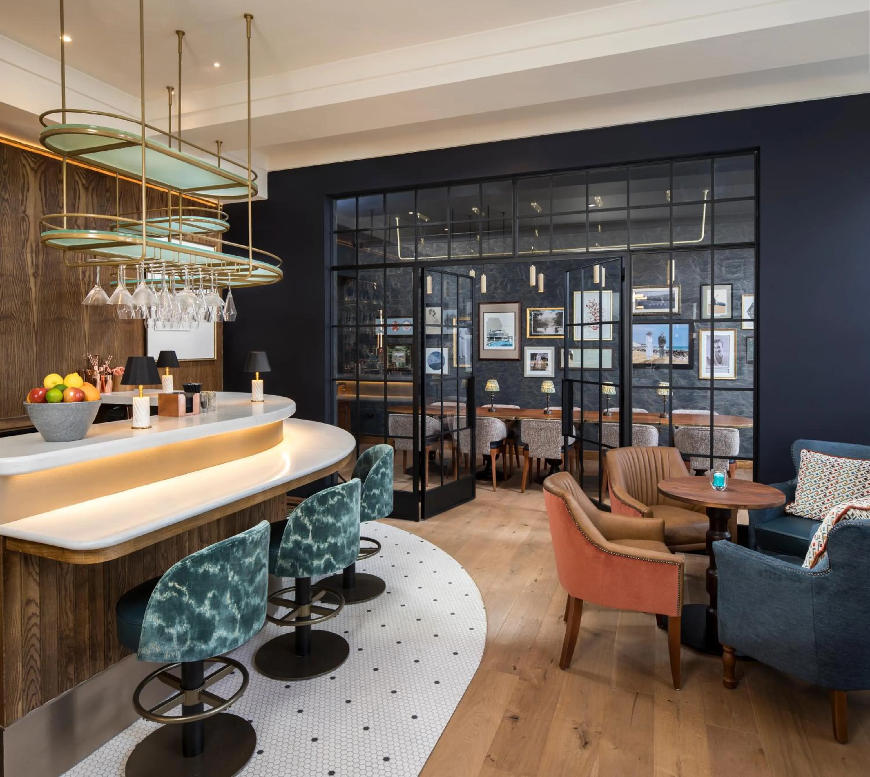 Lounge or bar in The White Horses by Everly Hotels Collection