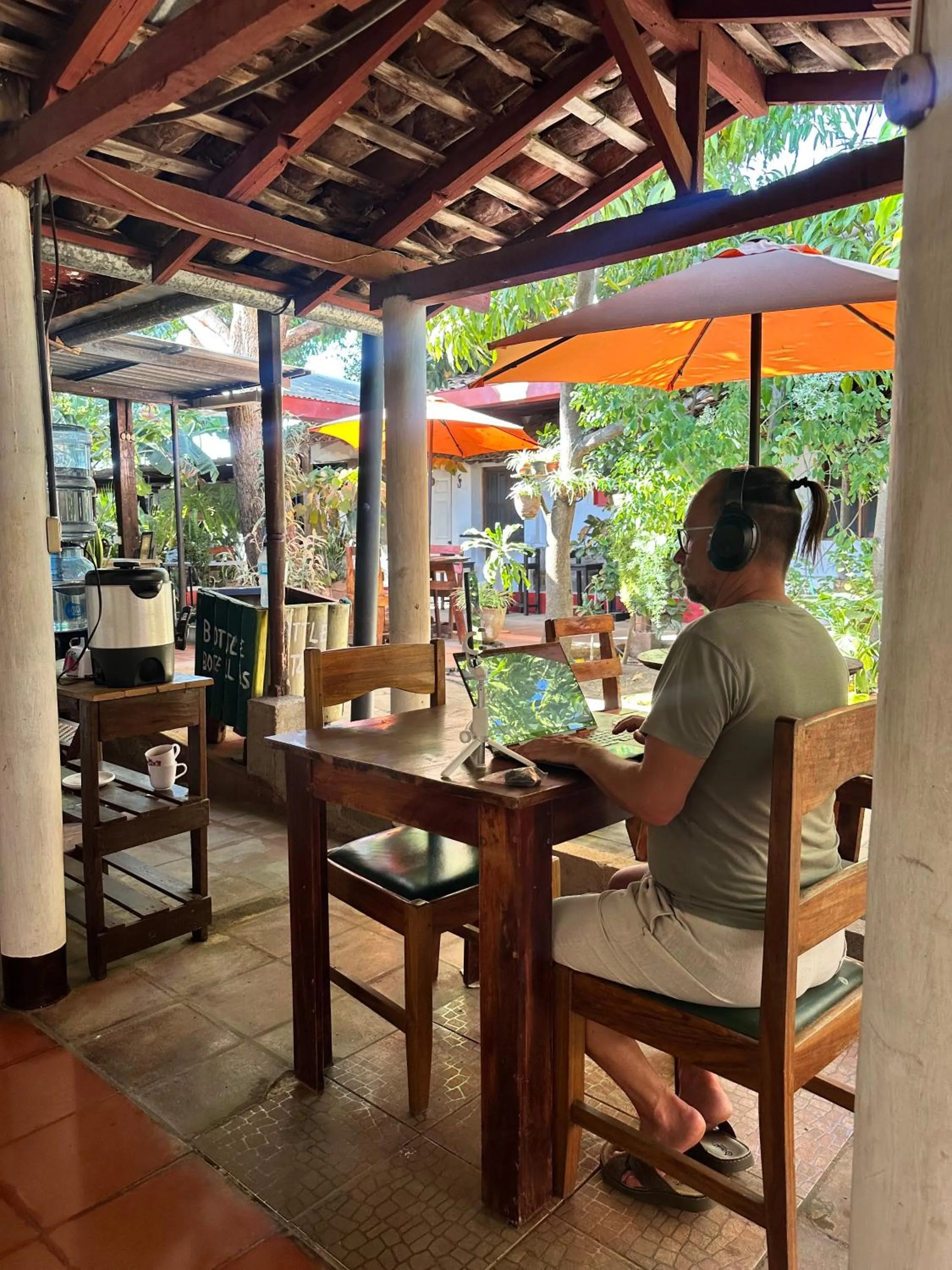 Property building in Casa de Los Berrios