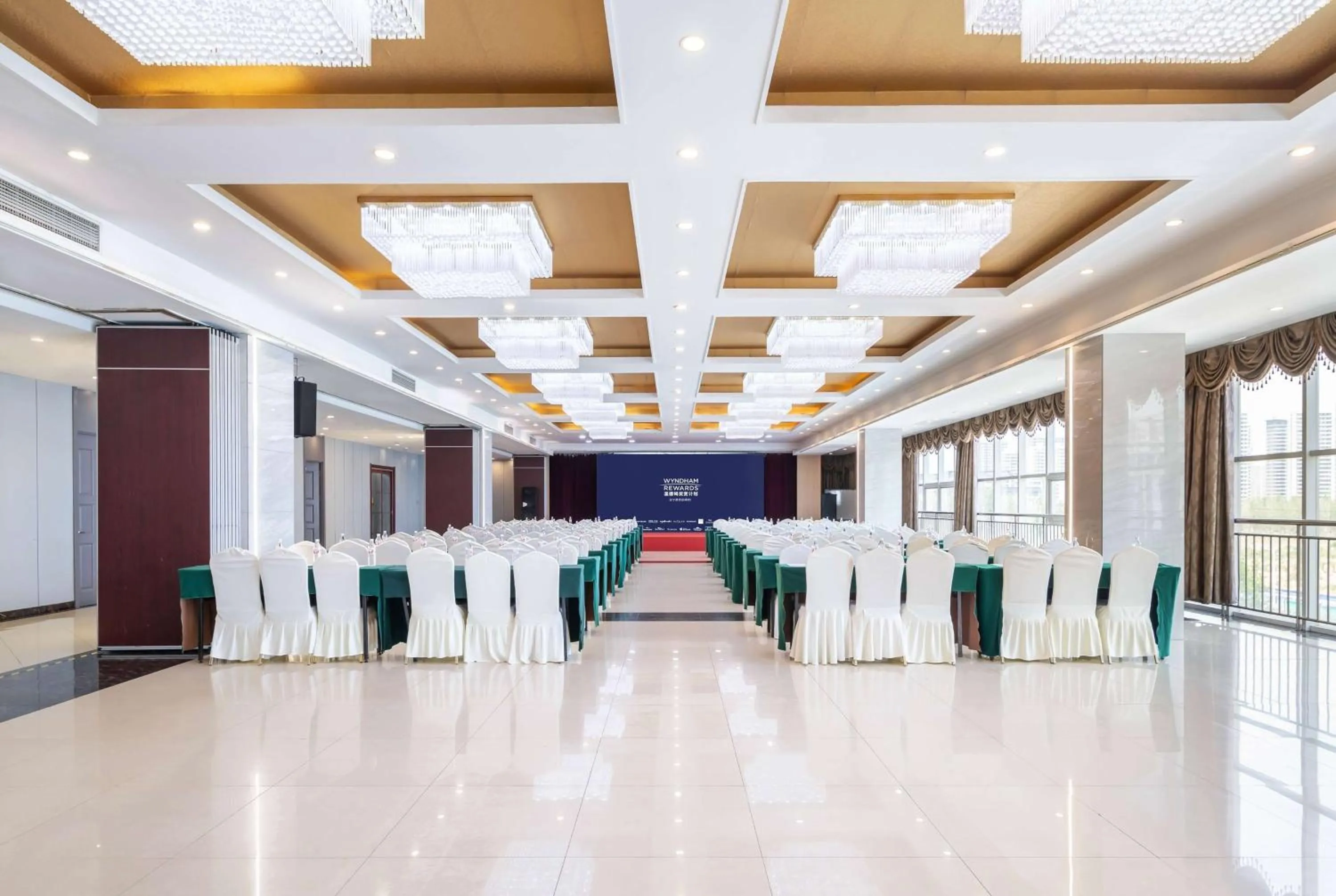 Meeting/conference room, Banquet Facilities in Ramada Linyi North