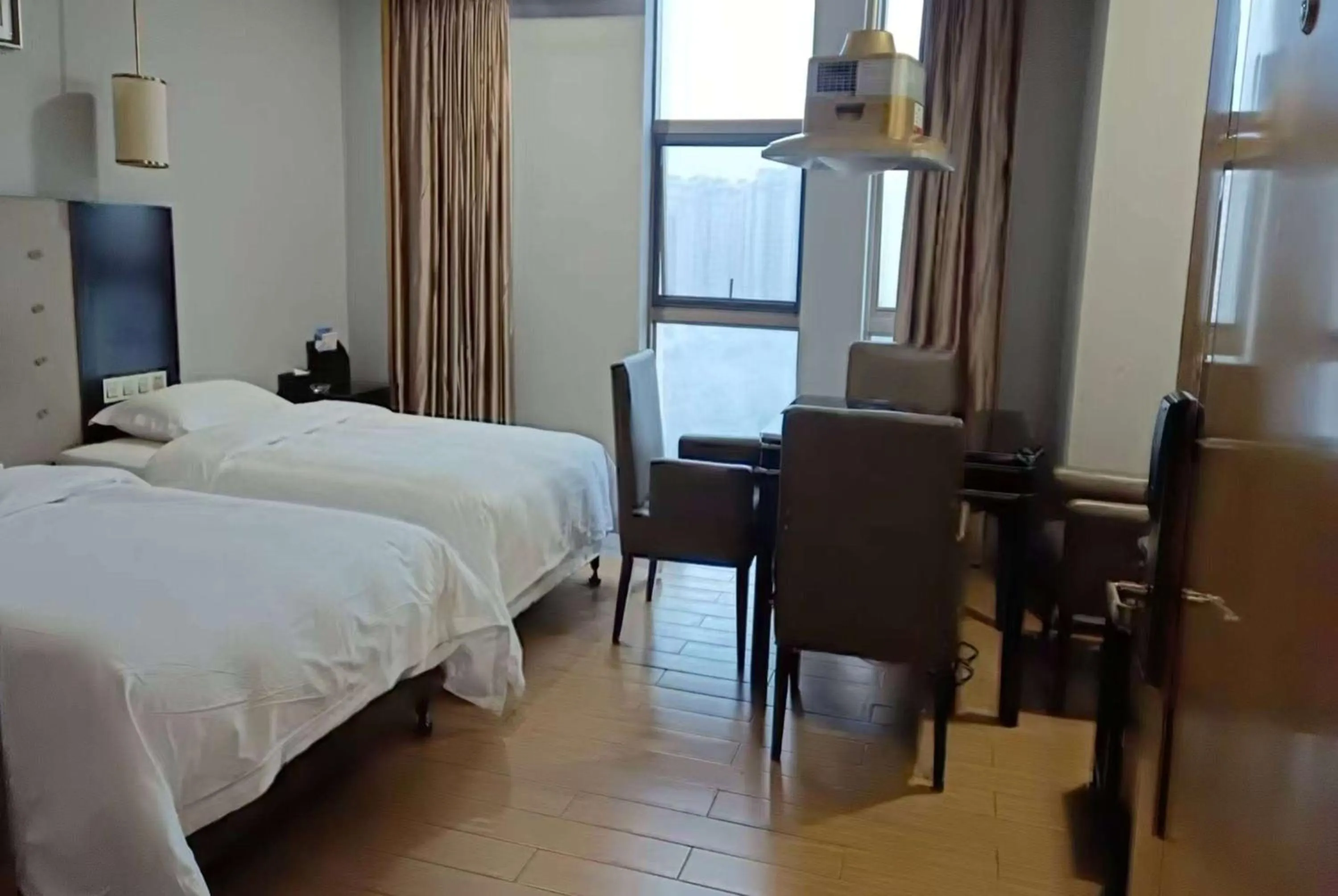 Photo of the whole room, Bed in Ramada Yiyang Taojiang