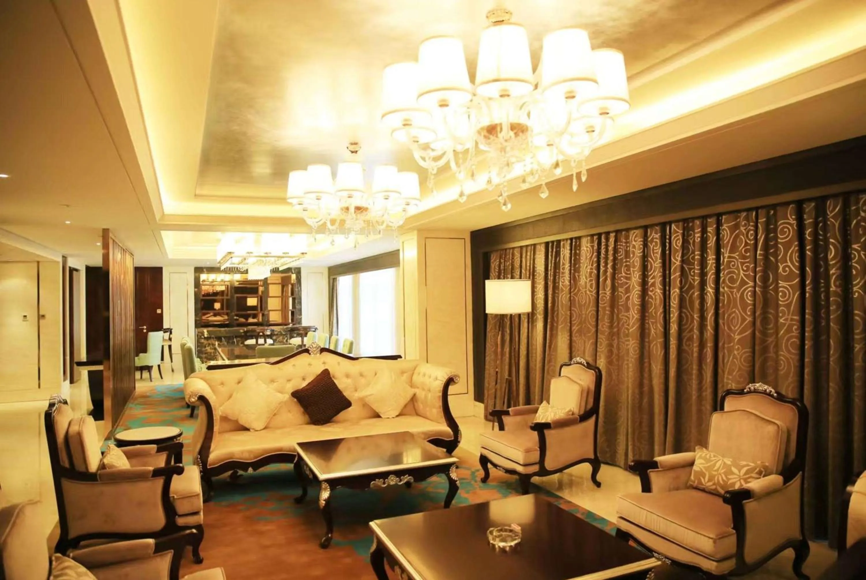 Photo of the whole room in Ramada Yiyang Taojiang