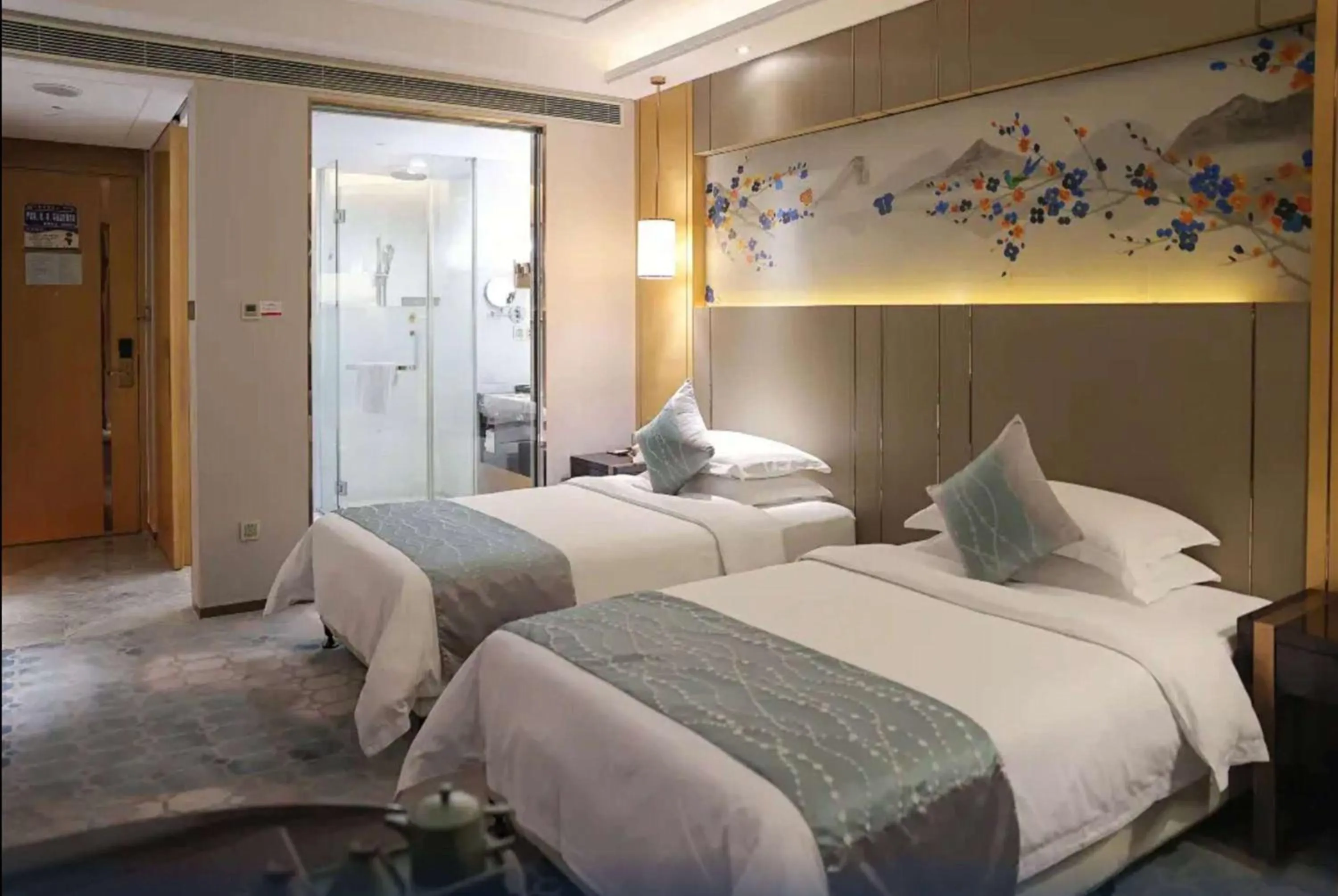 Photo of the whole room, Bed in Ramada Yiyang Taojiang