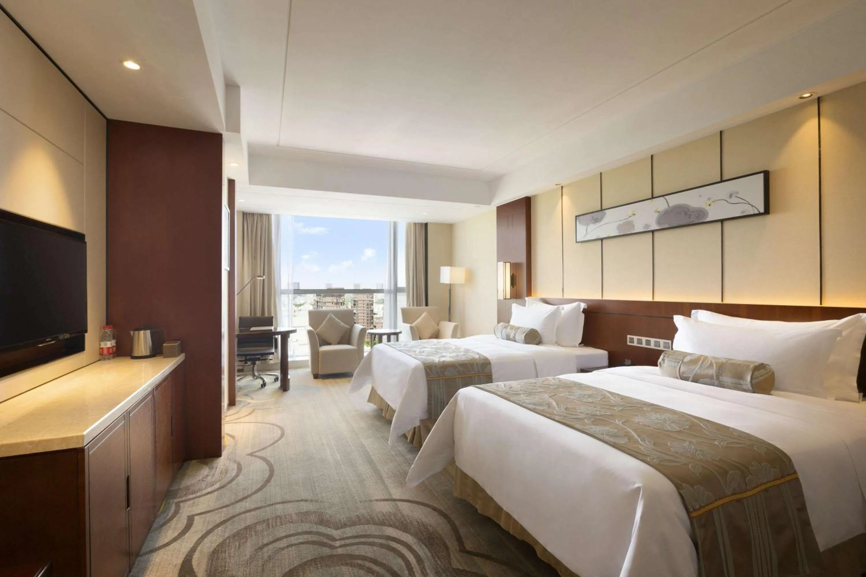 Photo of the whole room in Ramada Jiaxing