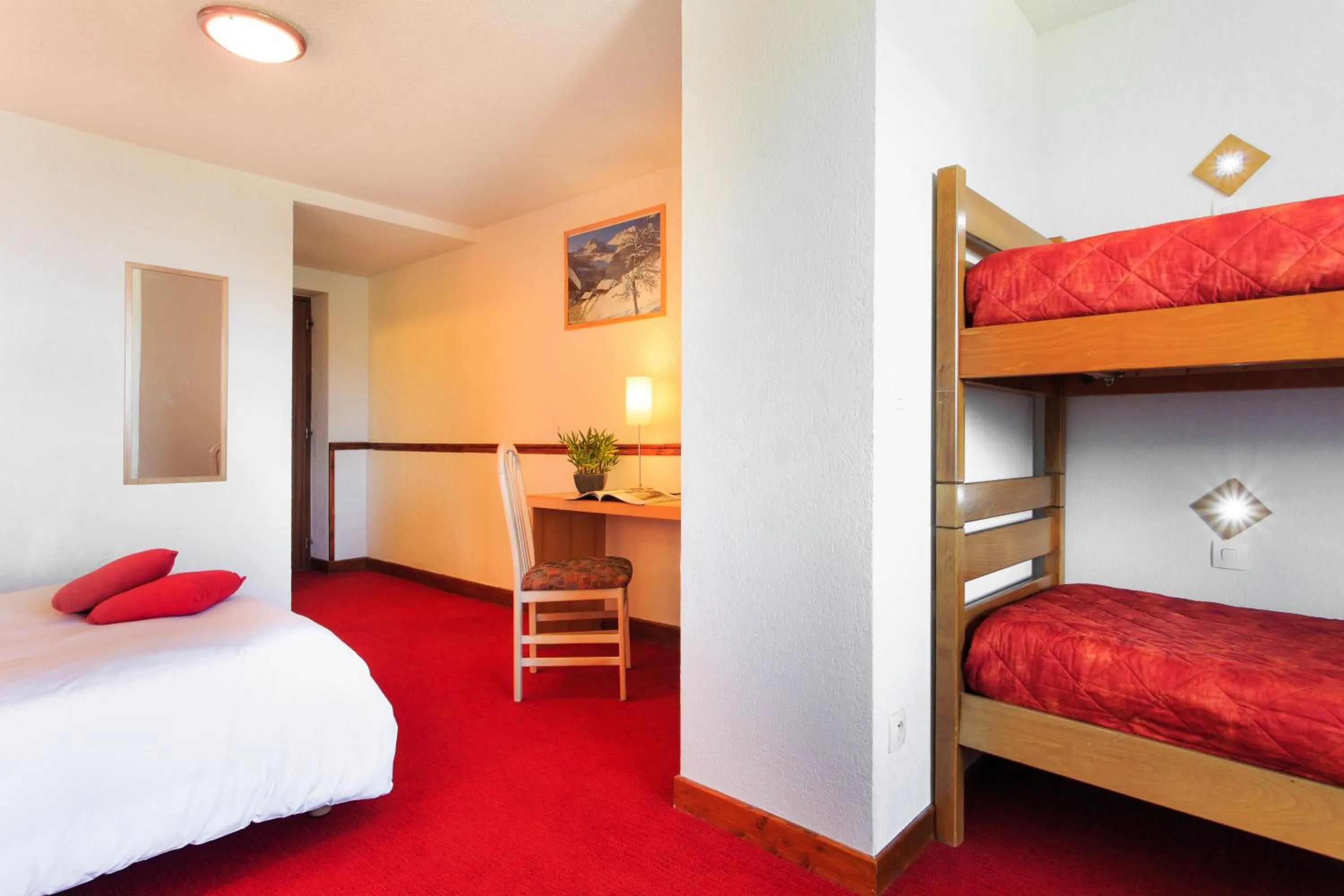 Bed in Hotel Club Blanche Neige