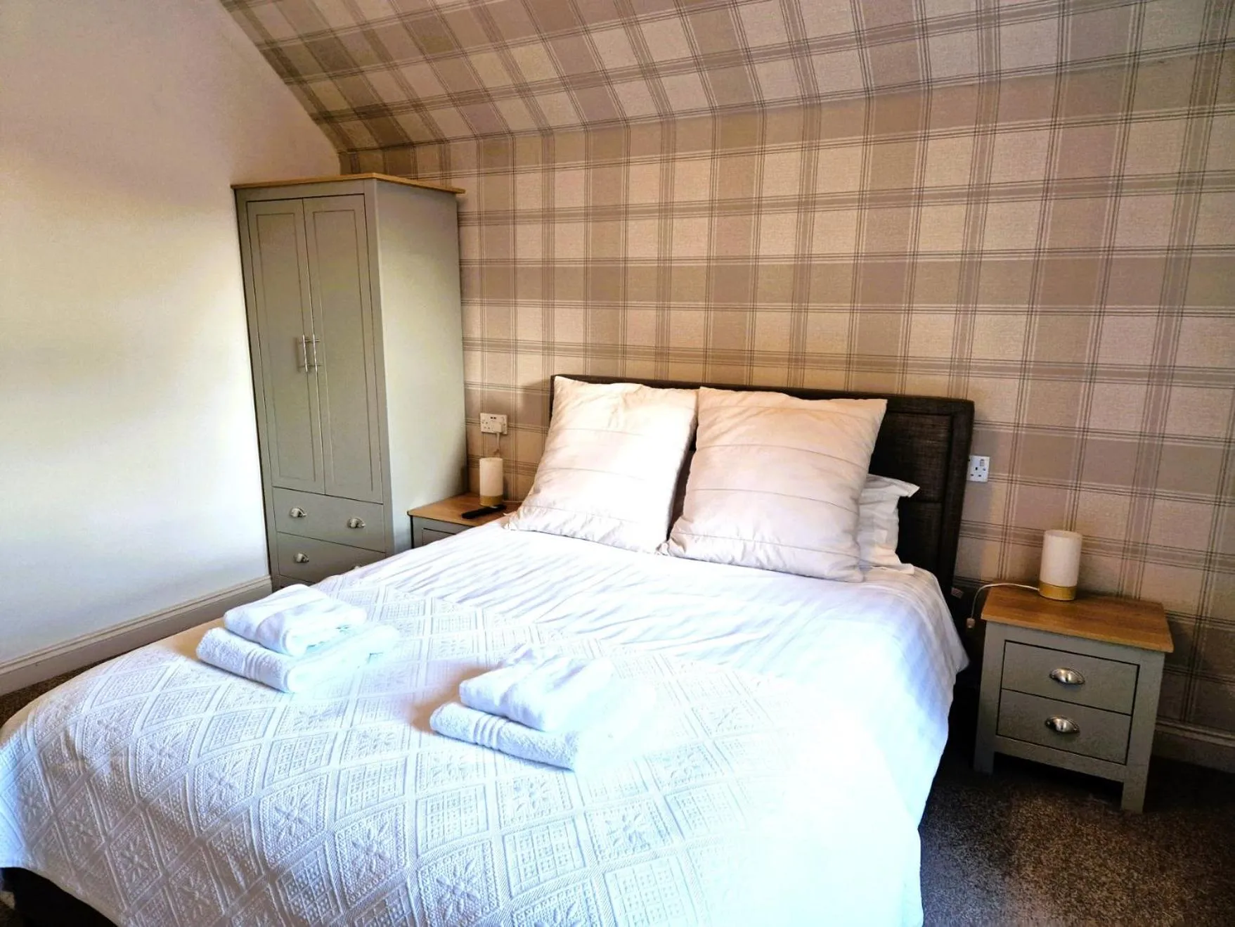 Bed in Strathardle Lodge
