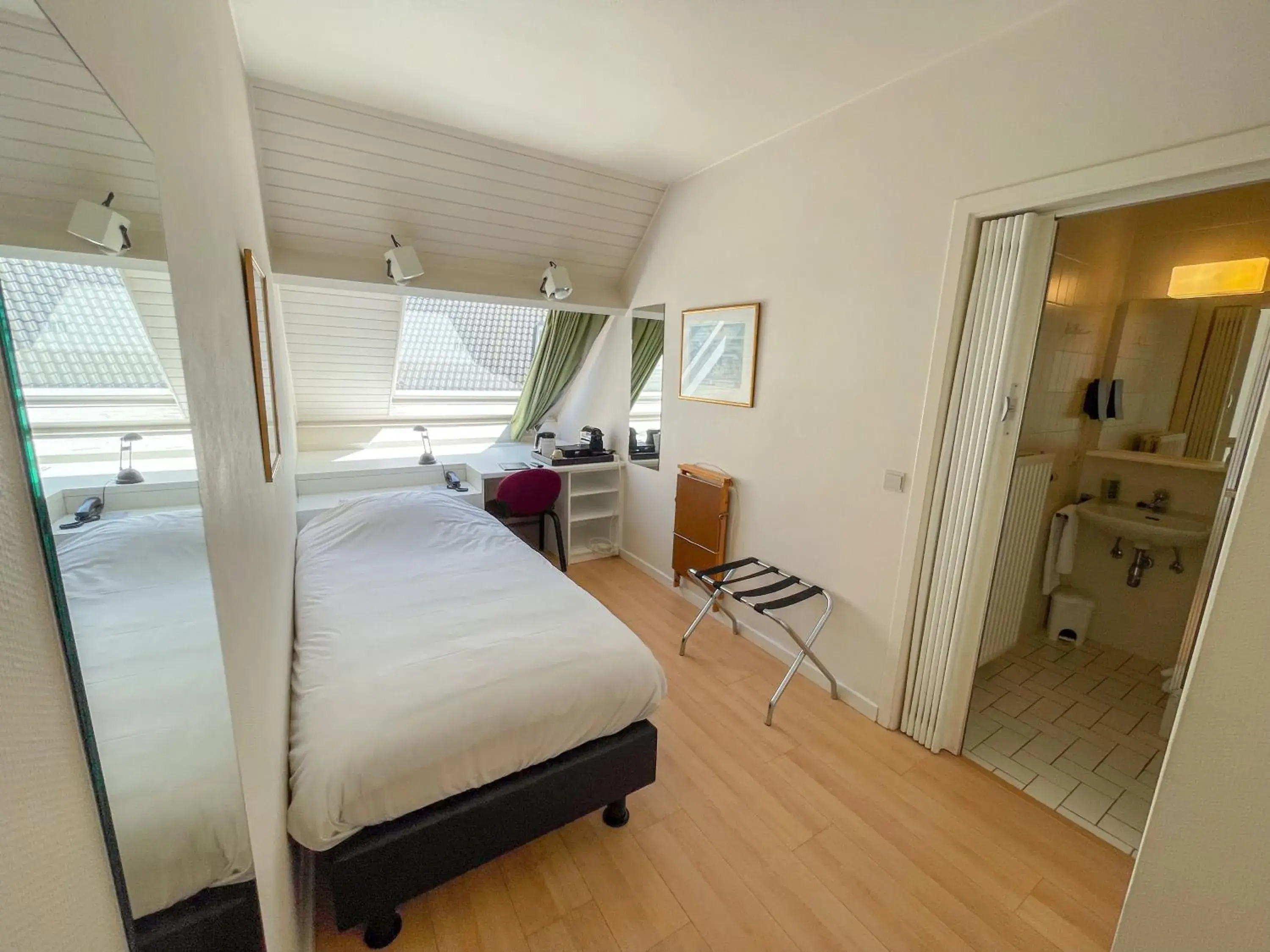 Standard Single Room in Priorij Corsendonk Standard Single Room in Priorij Corsendonk