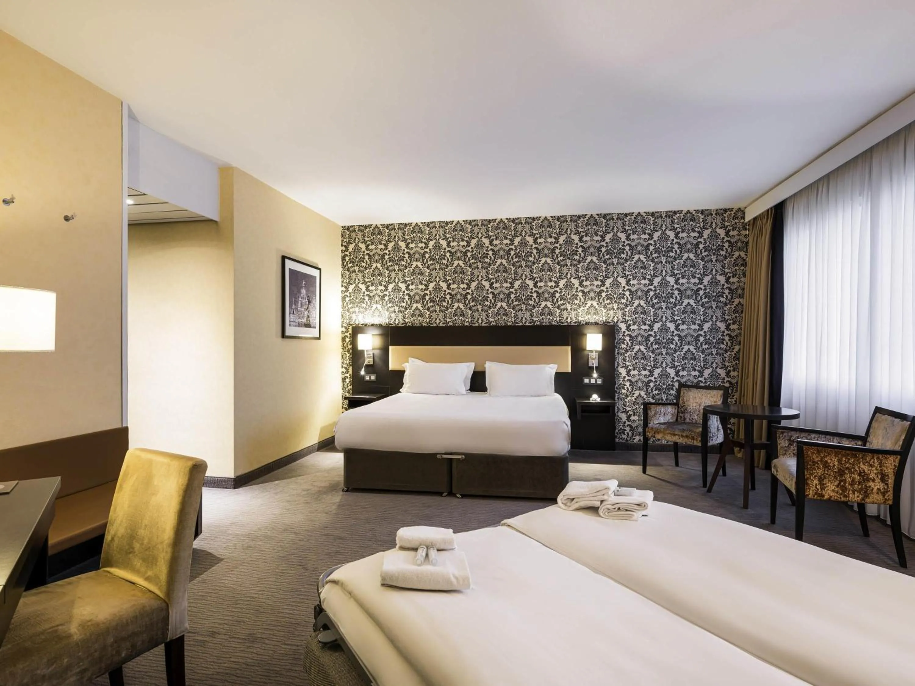 Bedroom, Bed in Mercure Antwerp City South