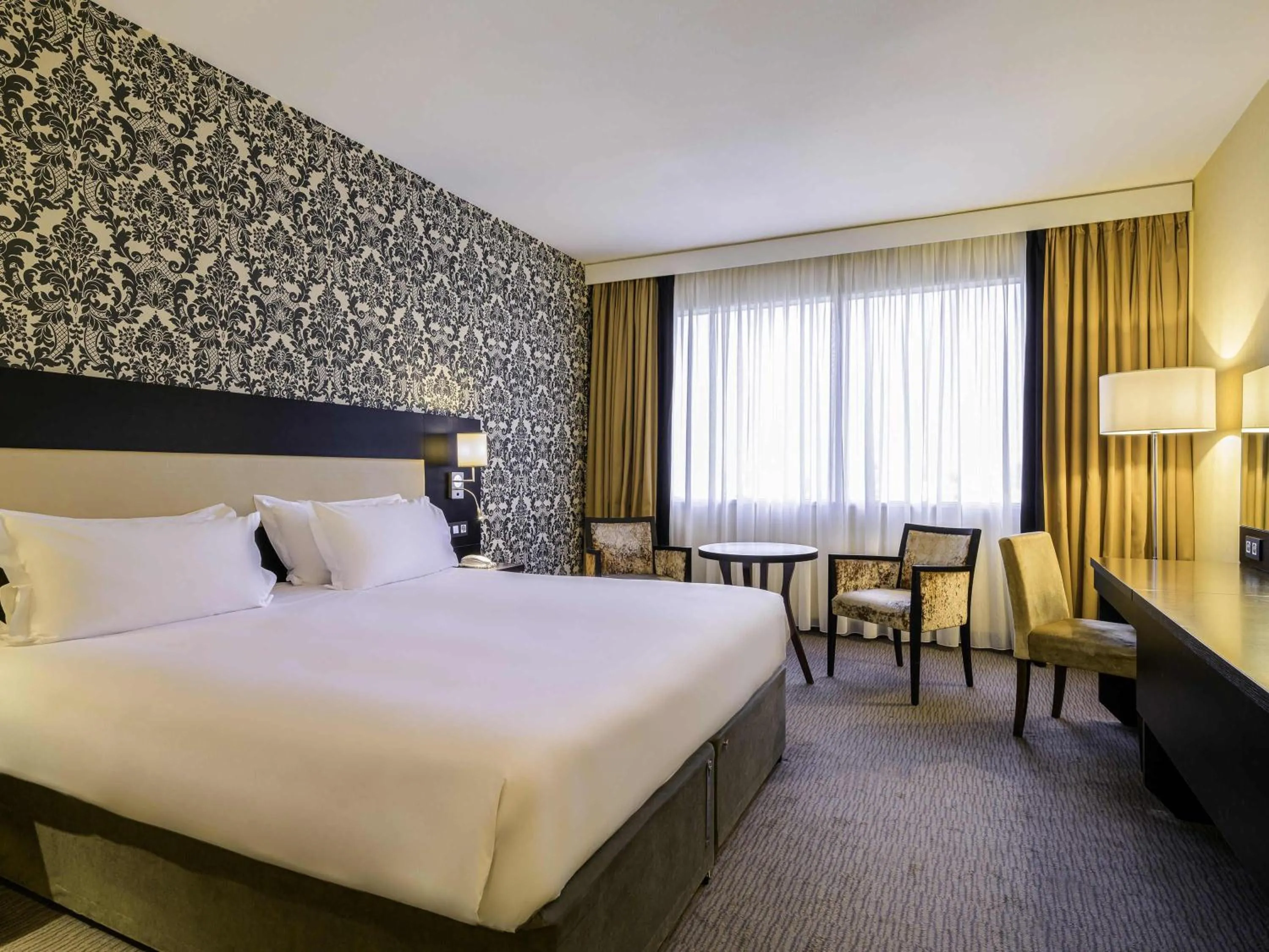 Bedroom, Bed in Mercure Antwerp City South